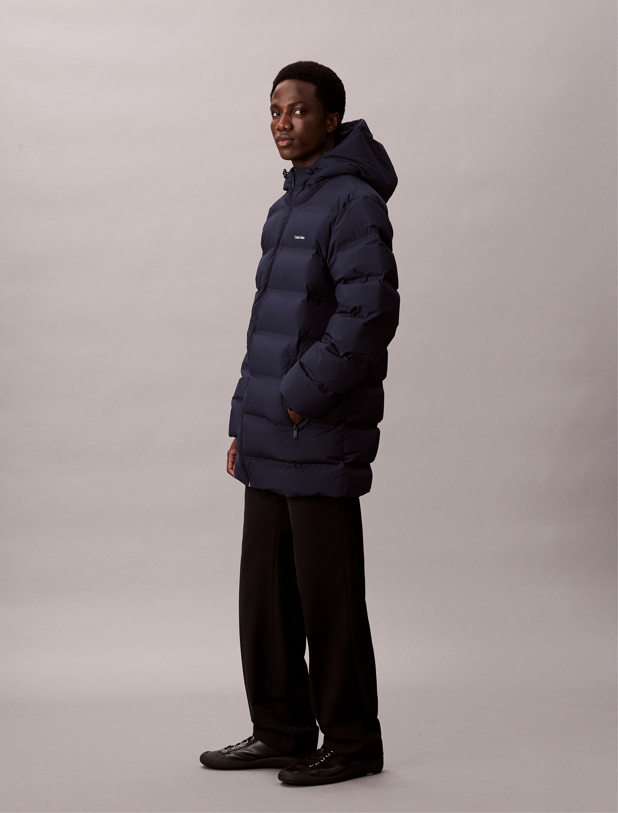 Calvin Klein Steppmantel »LS BONDED CHNNLD LONG HOODED PUF«, Mit Rundhalsausschnitt, regular fit