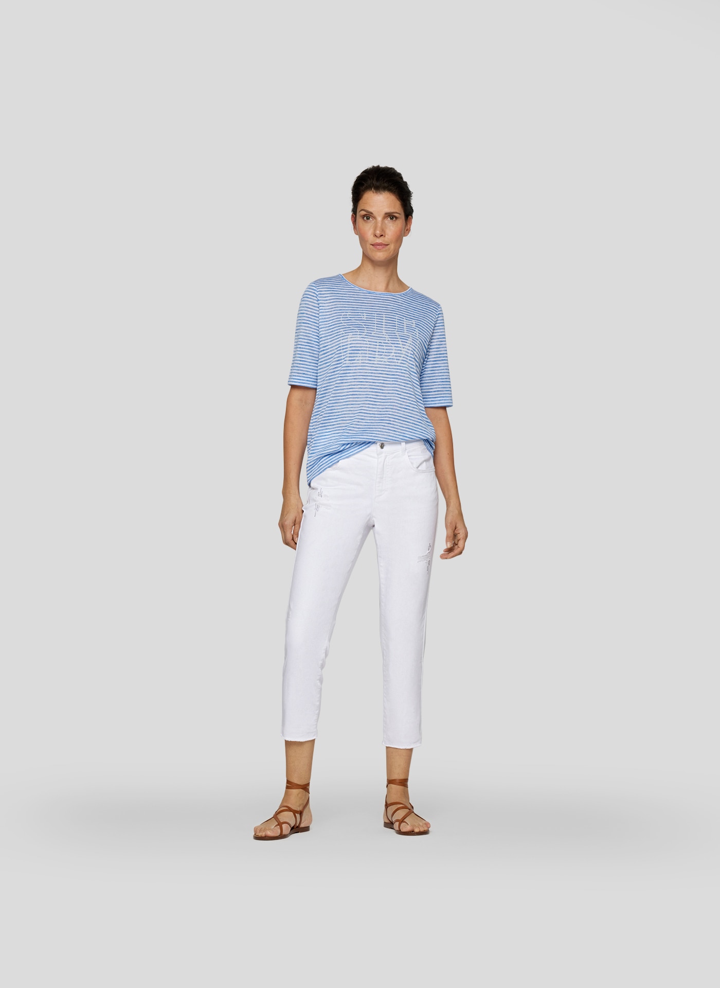 Rabe Rundhalsshirt, im Streifenlook und mit Nieten