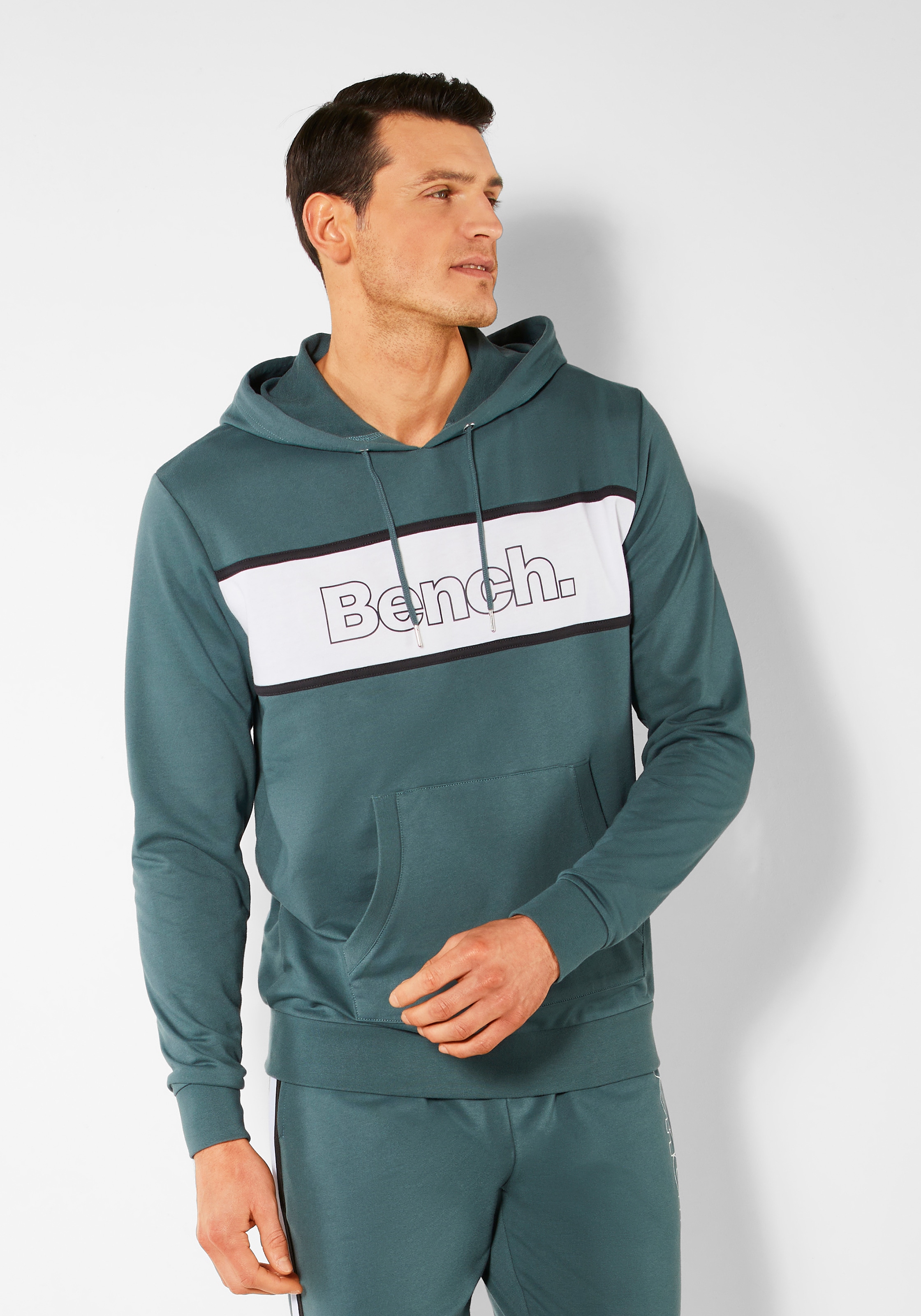 Tasche Loungewear | Kapuzensweatshirt, mit bestellen online Bench. Känguru Jelmoli-Versand