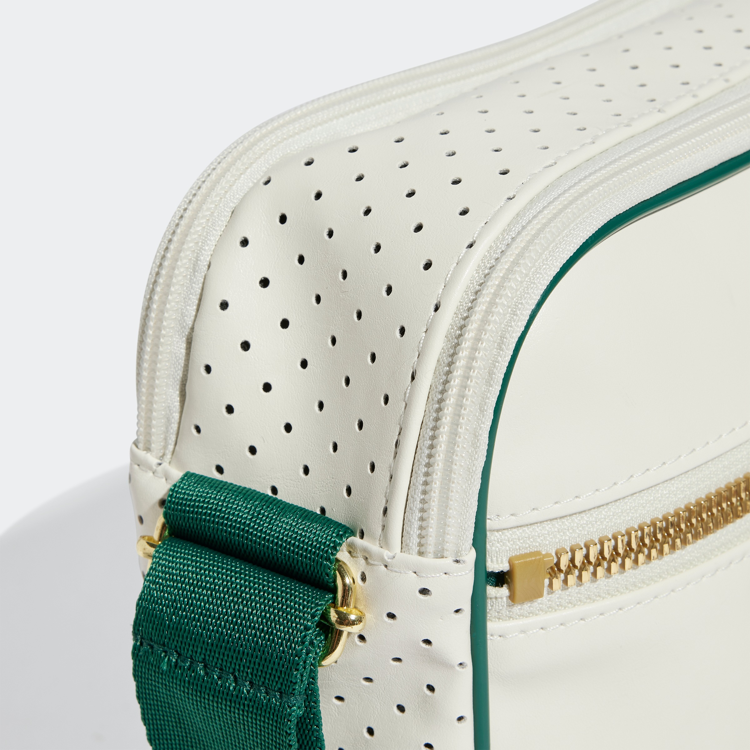 adidas Originals Sporttasche »AIRLINER«, Schultertasche im Retrolook