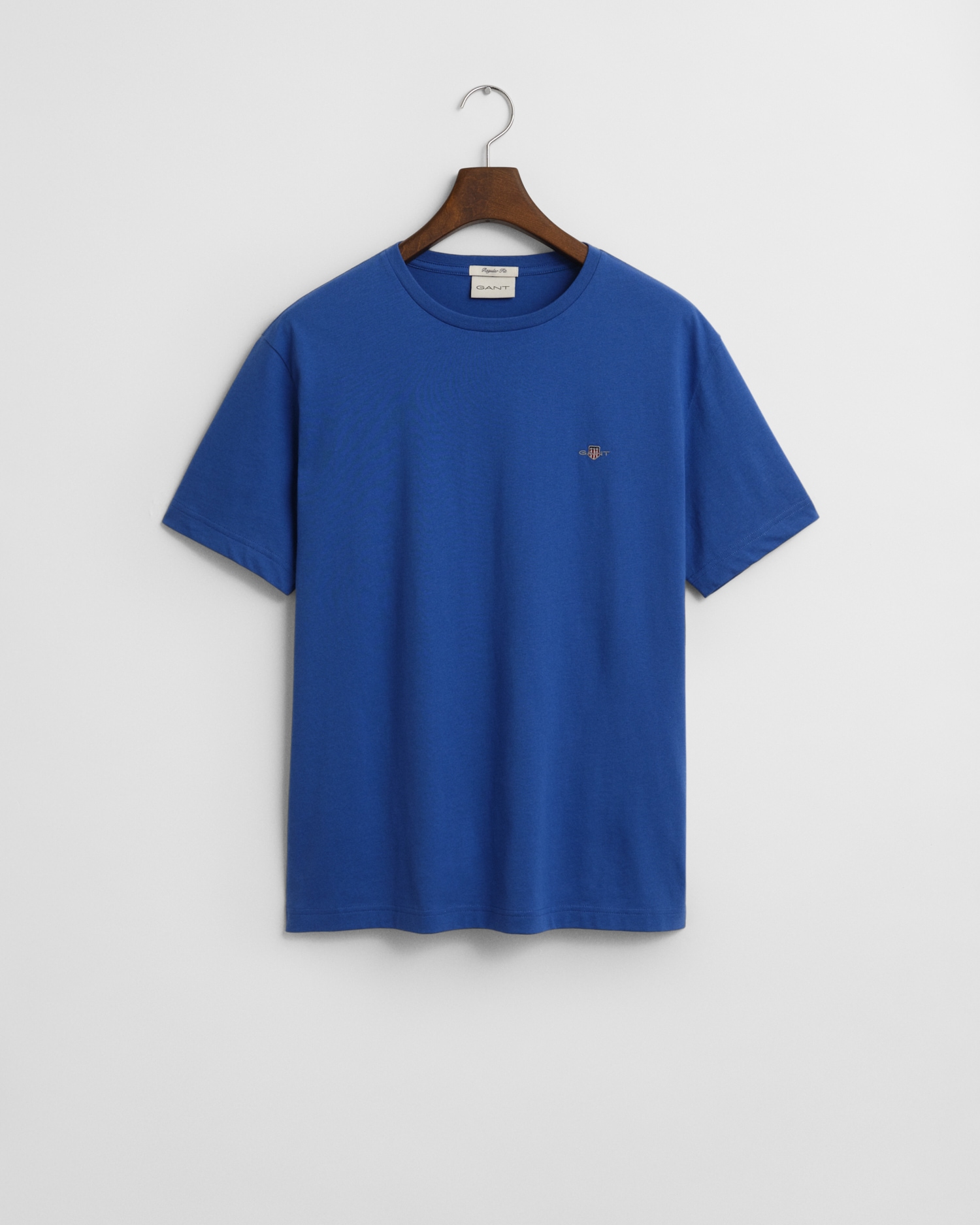 Gant T-Shirt »REG SHIELD SS T-SHIRT«, mit Logostickerei auf der Brust