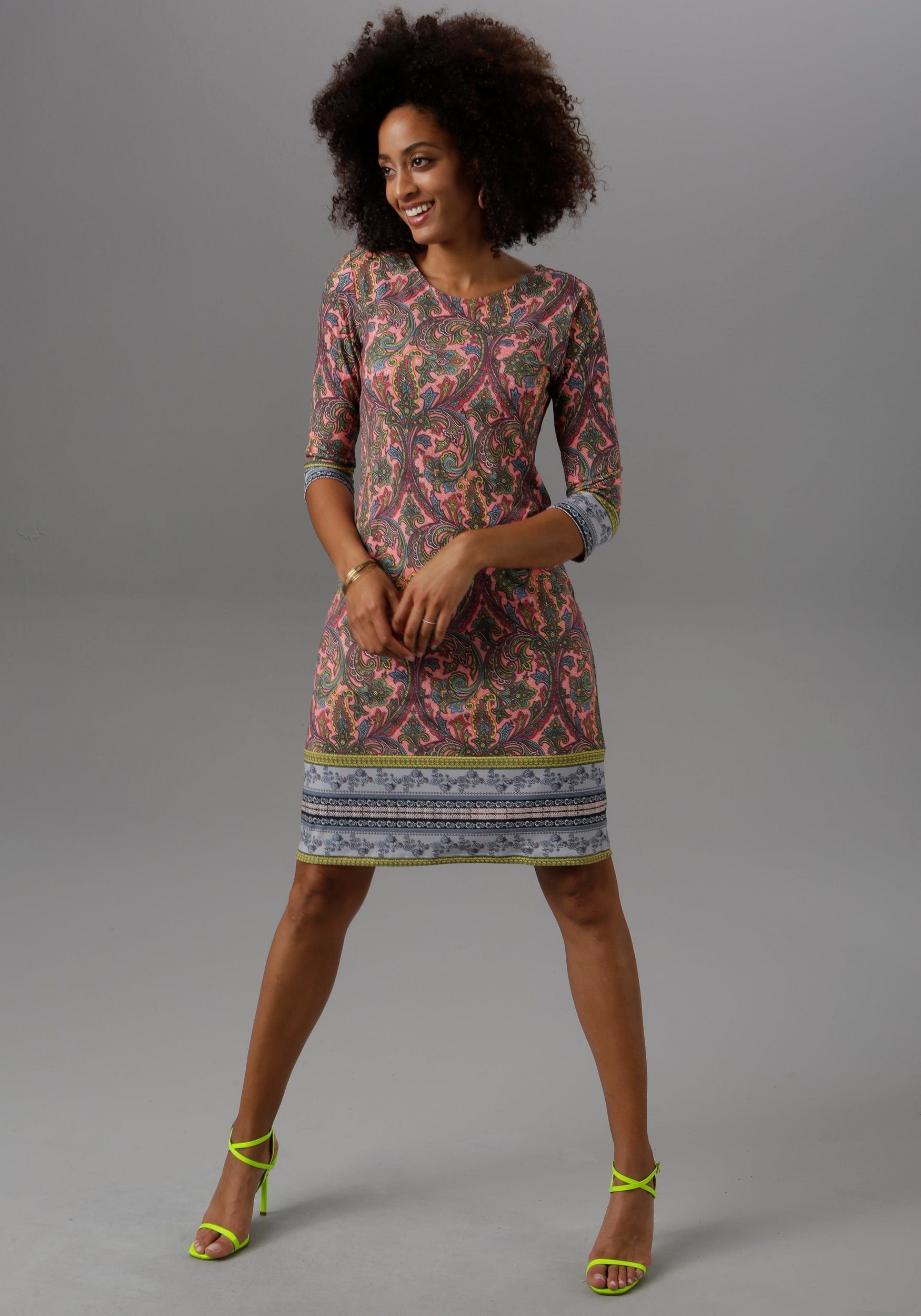 Jerseykleid, Muster im Schweiz SELECTED kaufen bei farbenfrohen online Aniston Jelmoli-Versand