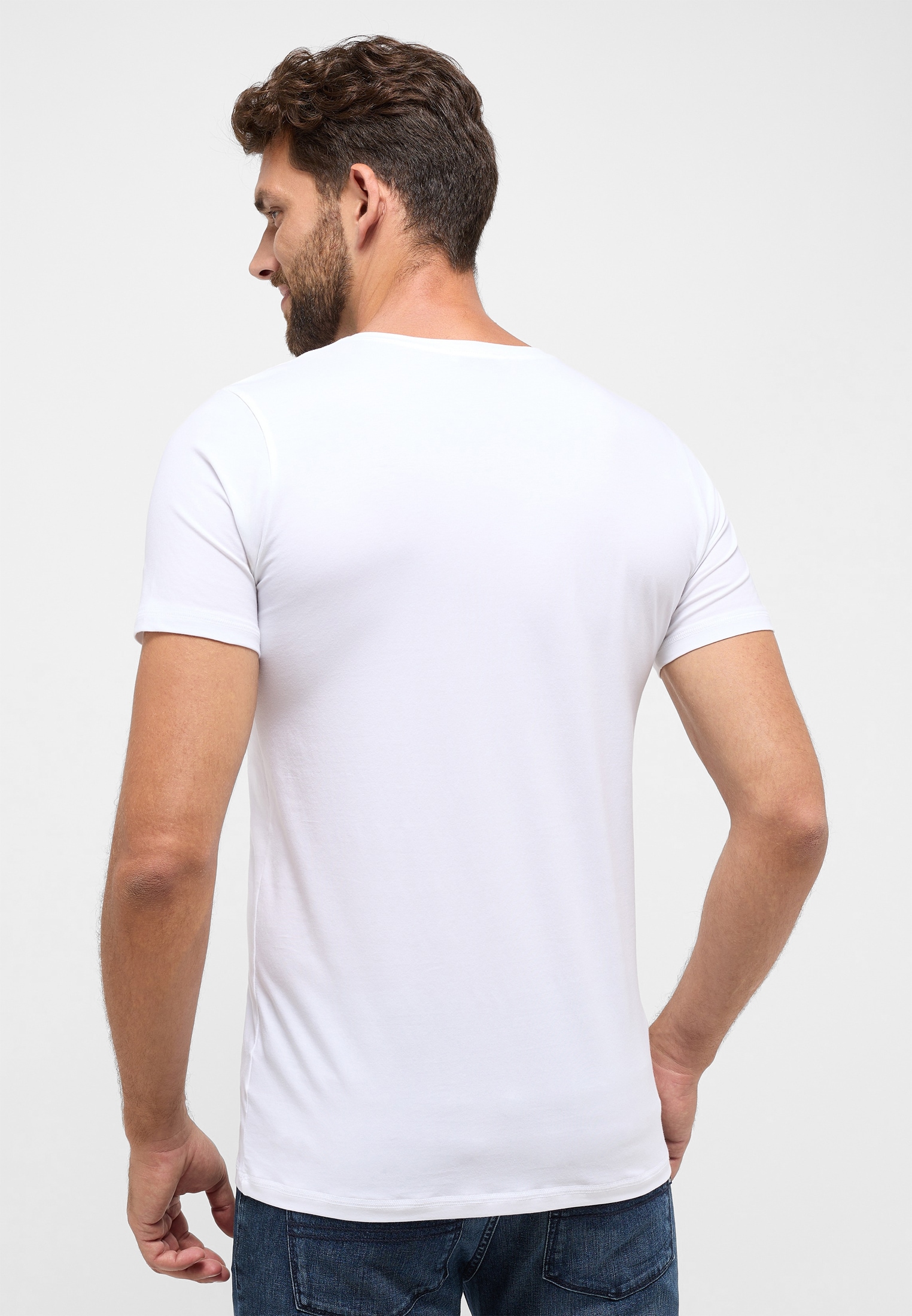 Eterna V-Shirt