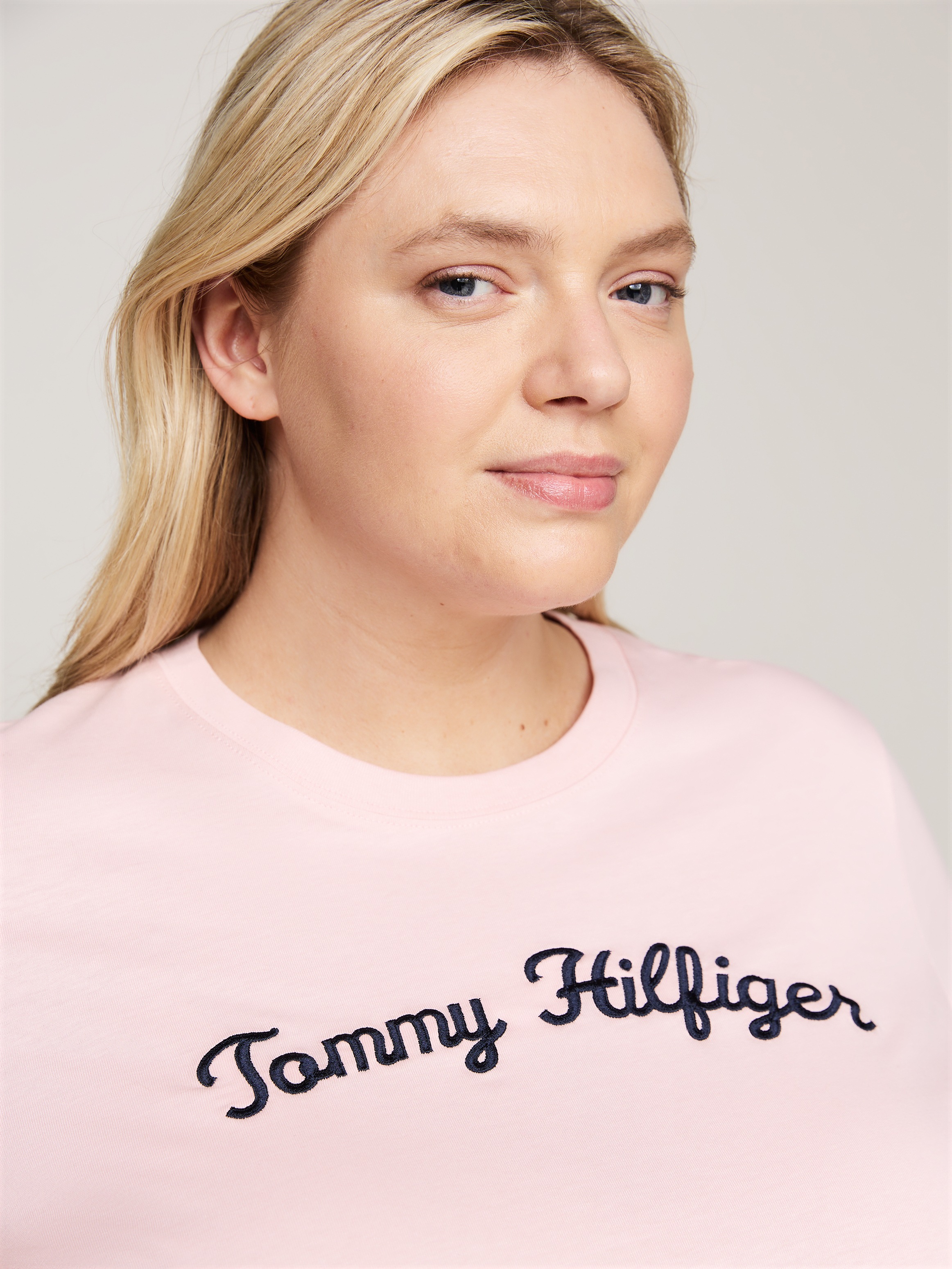 Tommy Hilfiger Curve T-Shirt »CRV REG SCRIPT TEE SS«, Grosse Grössen