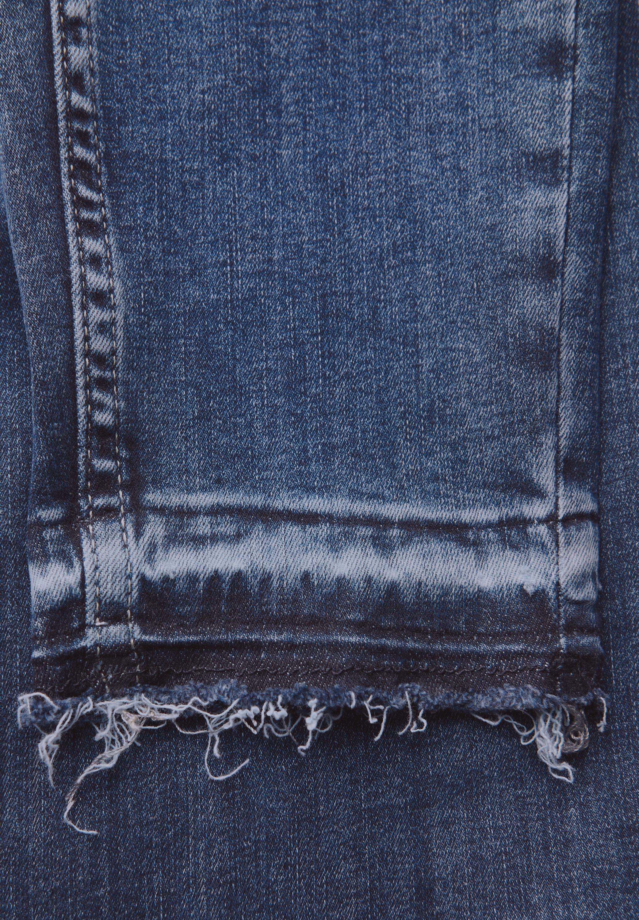 STREET ONE Slim-fit-Jeans »Style York«, mit Glitzerdetails