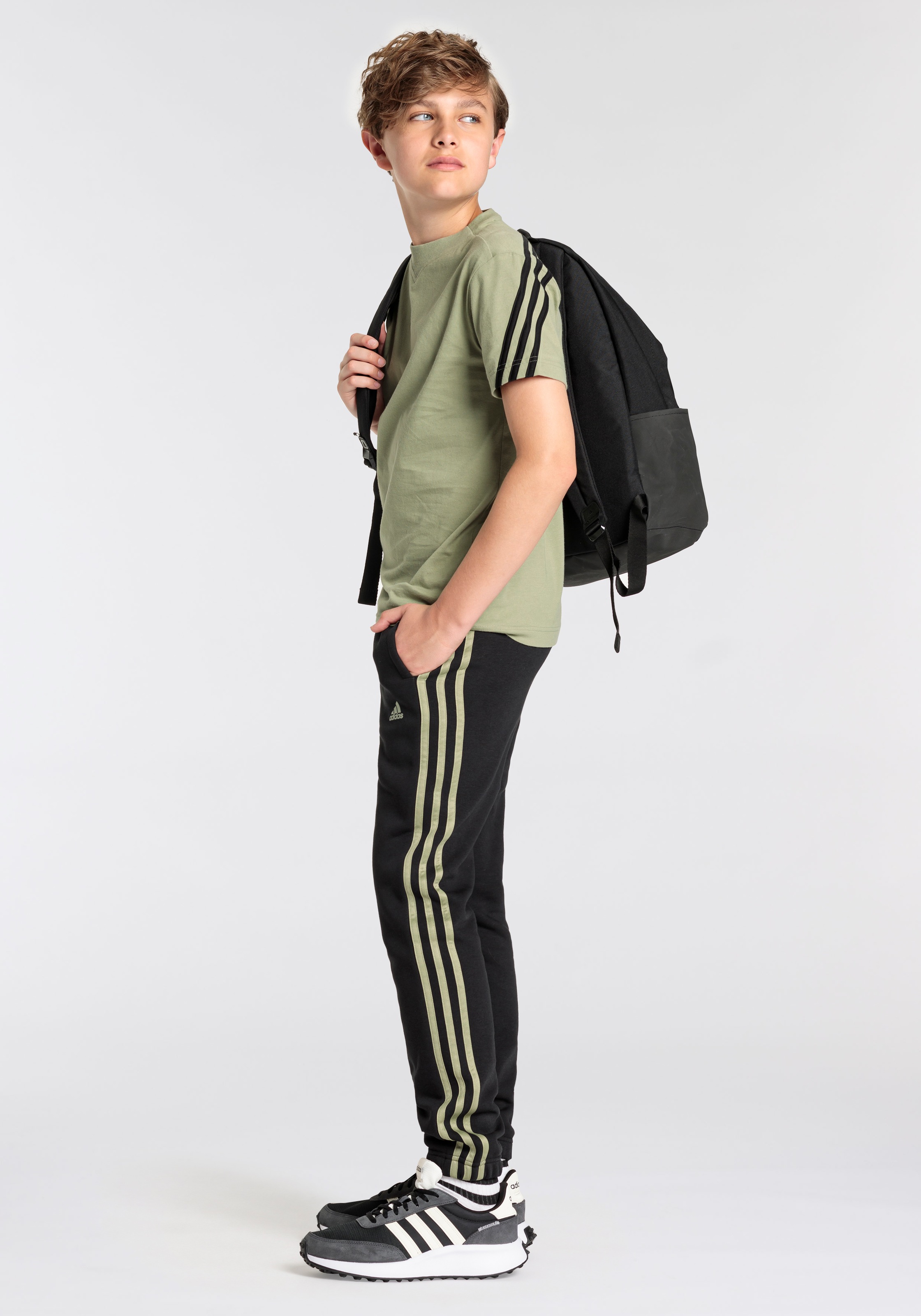 adidas Sportswear Sporthose »ESSENTIALS 3STREIFEN FLEECEHOSE«, (1 tlg.)