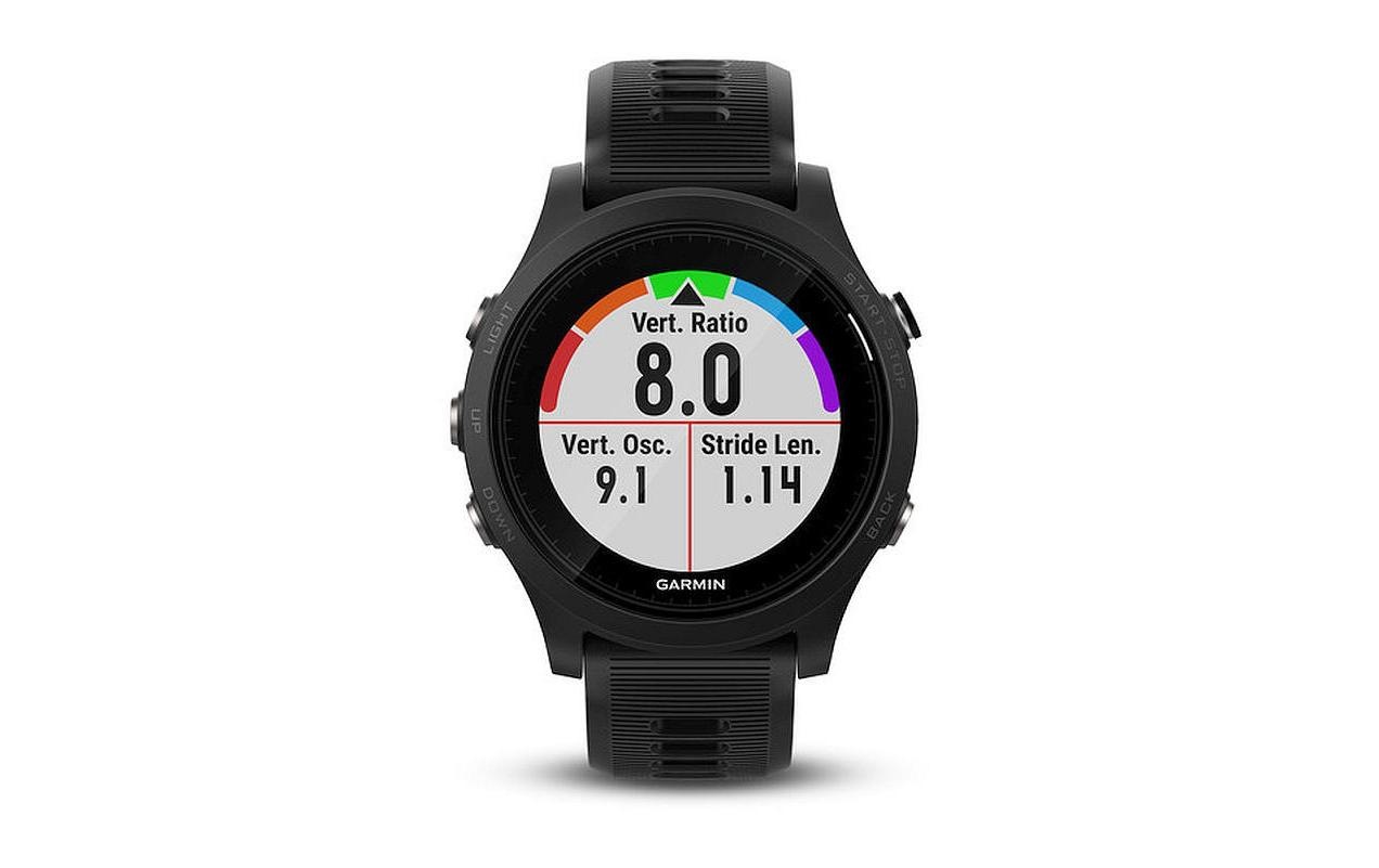 Garmin Fitnessuhr »GPS-Sportuhr Forerunner 935 Schwarz«,)