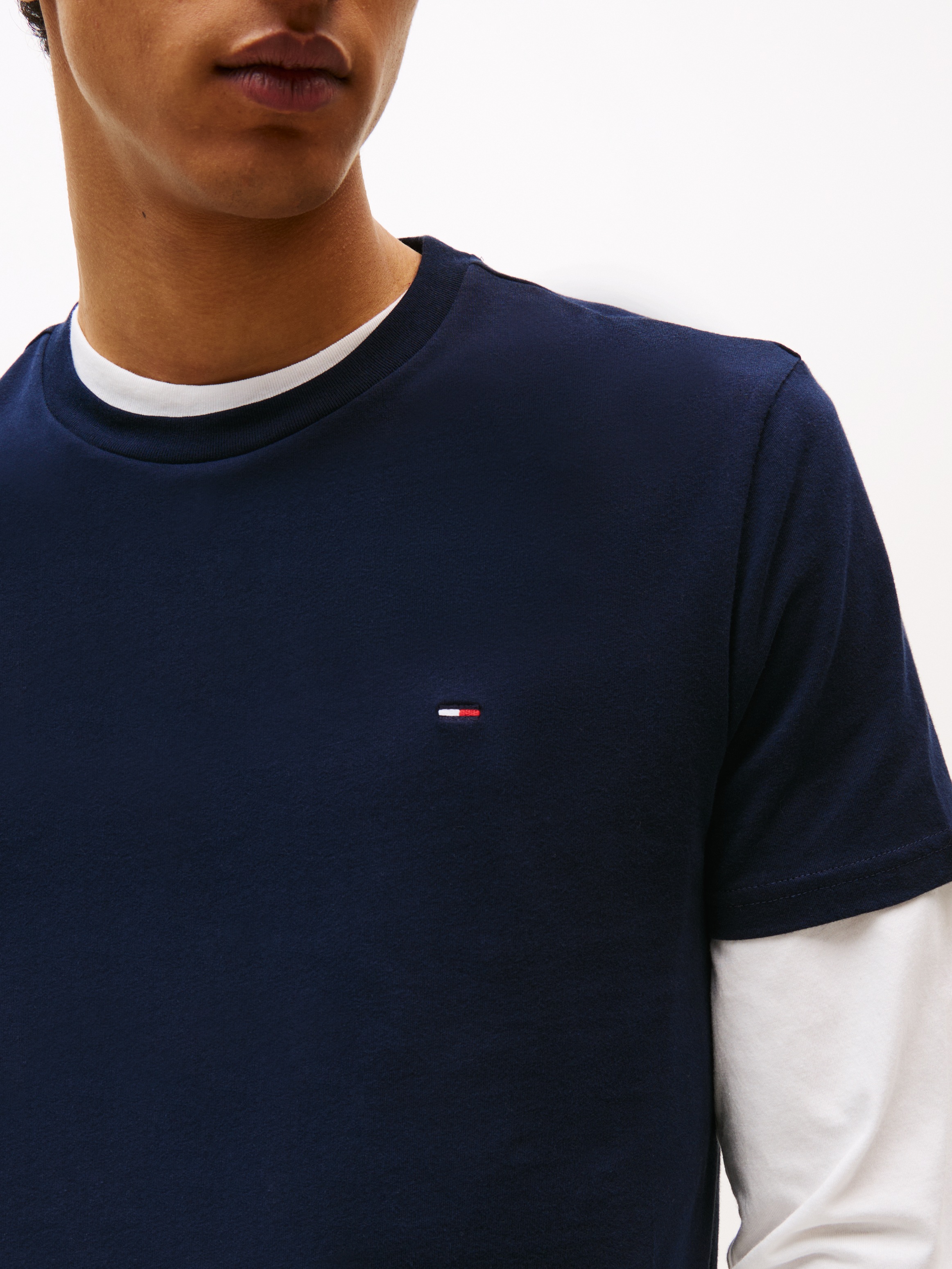 Tommy Jeans Rundhalsshirt »TJM XSLIM 2PACK JERSEY TEE EXT«, (Packung, 2er-Pack), Logostickerei, 2Pack