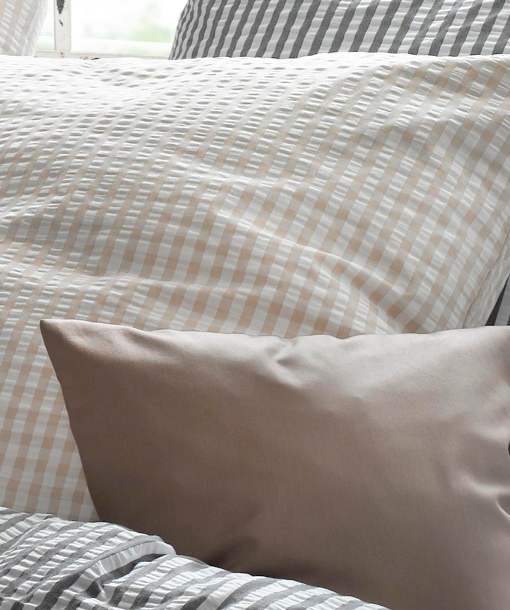 fleuresse Bettwäsche »Rio«, Seersucker 100% Baumwolle, bügelfrei, atmungsaktiv, OEKO-TEX®