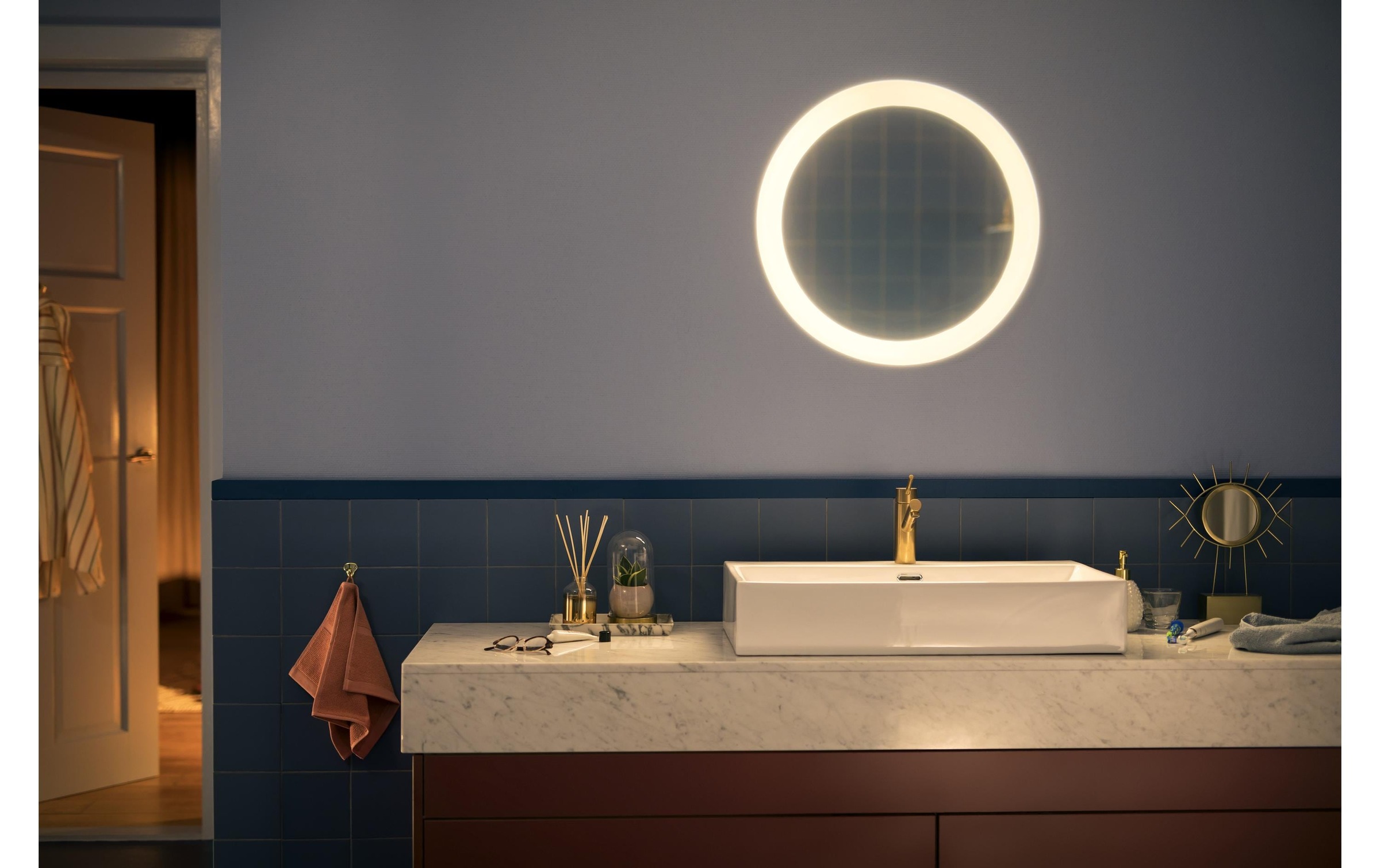 Philips Hue Wandleuchte »White«, 1 flammig