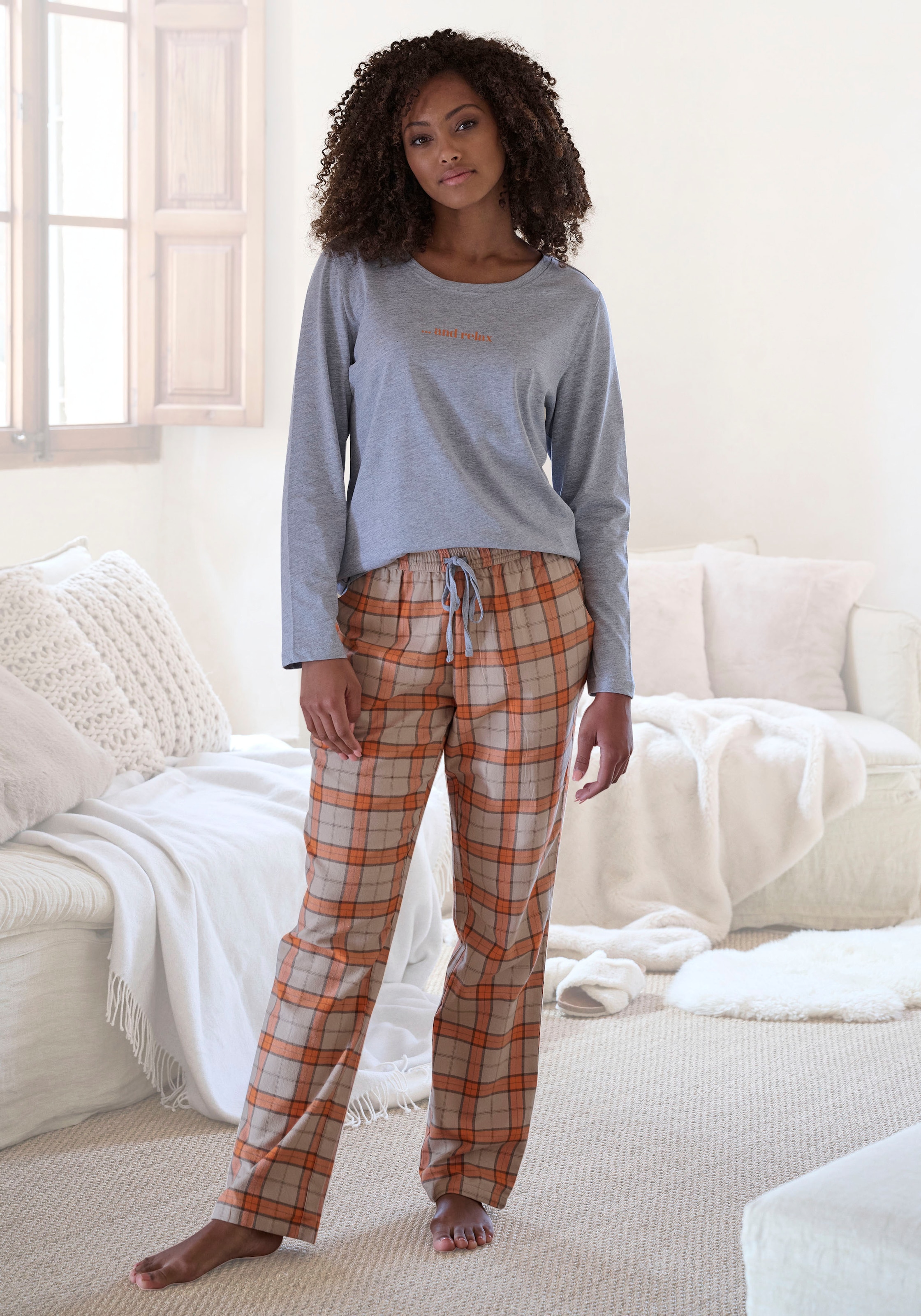 Vivance Dreams Pyjama, (2 tlg.), aus kuschelig weichem Flanell online  kaufen bei Jelmoli-Versand Schweiz