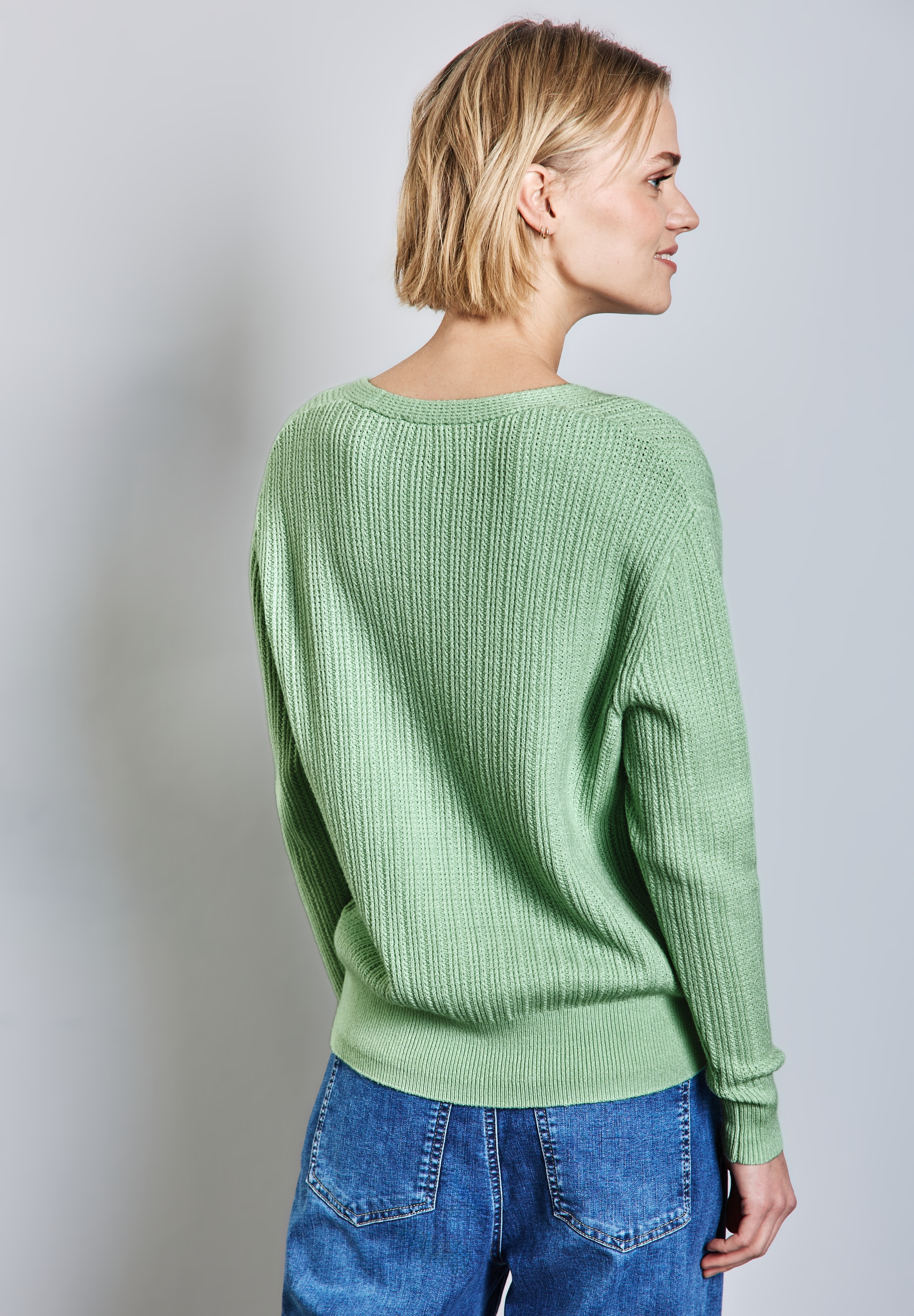 STREET ONE V-Ausschnitt-Pullover, mit Rippstruktur