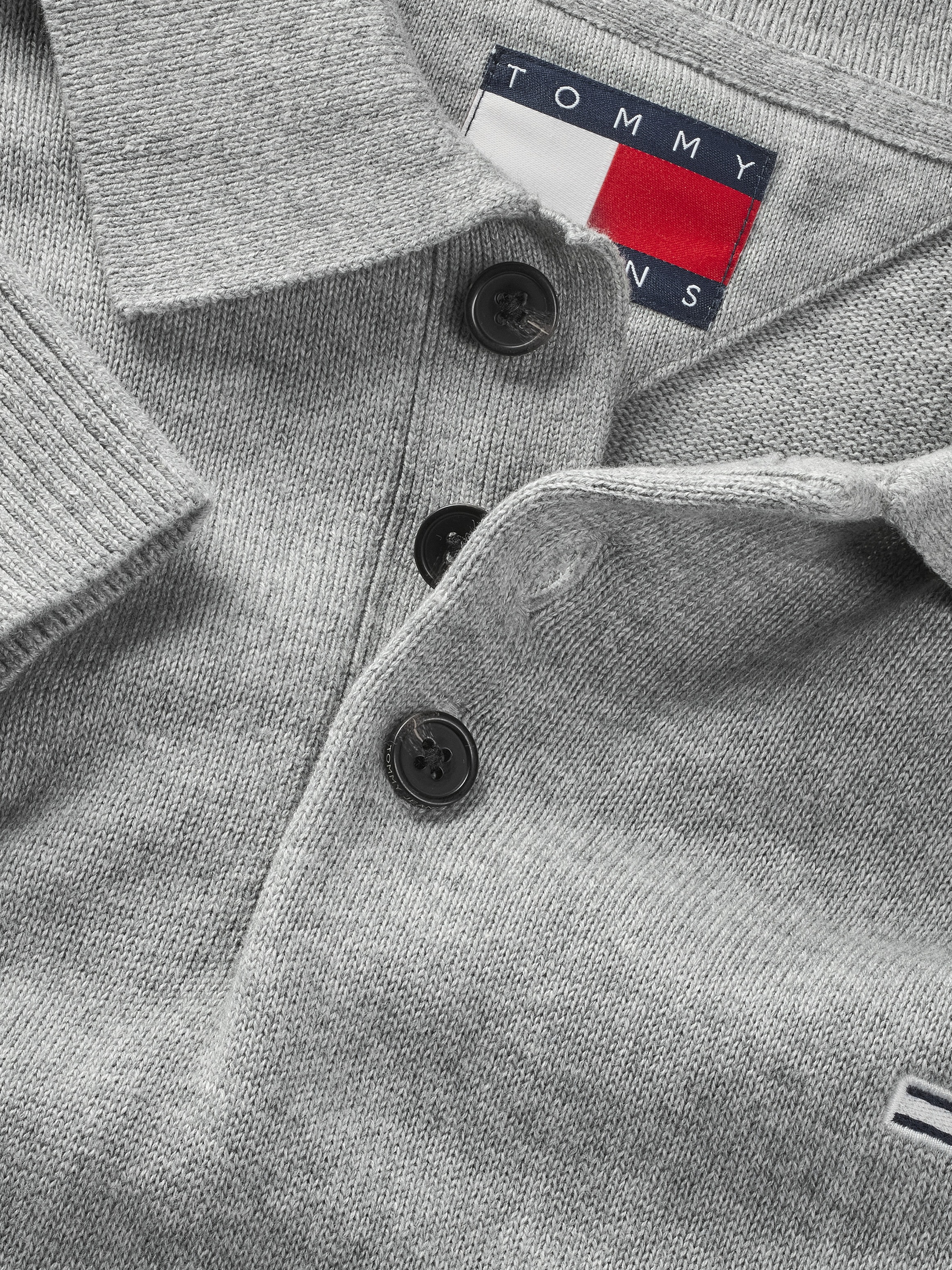 Tommy Jeans Polokragenpullover »TJM SLIM ESSENTIAL POLO SWEATER«, mit Logostickerei