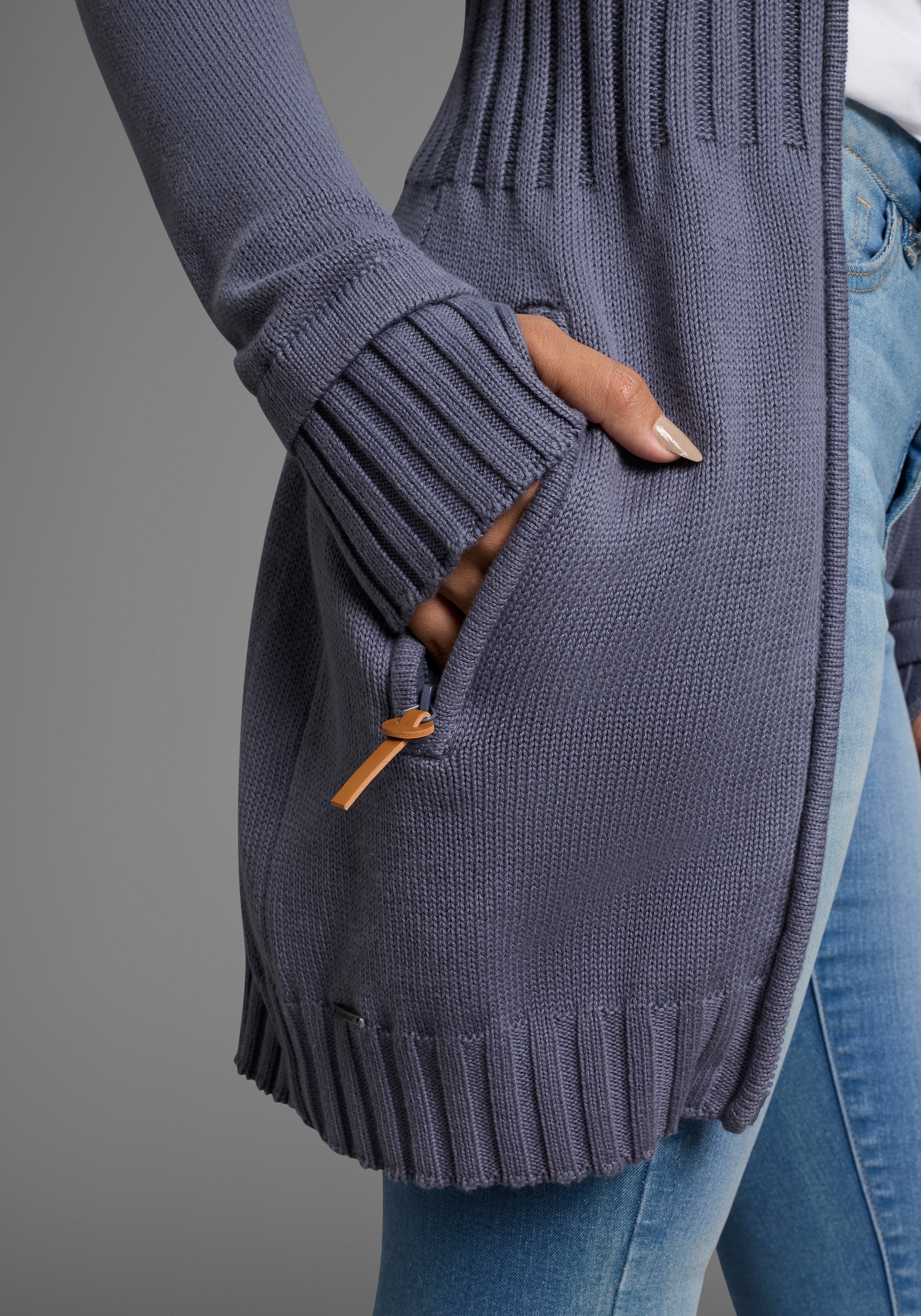 KangaROOS Kapuzenstrickjacke, in schmeichelnder Longform