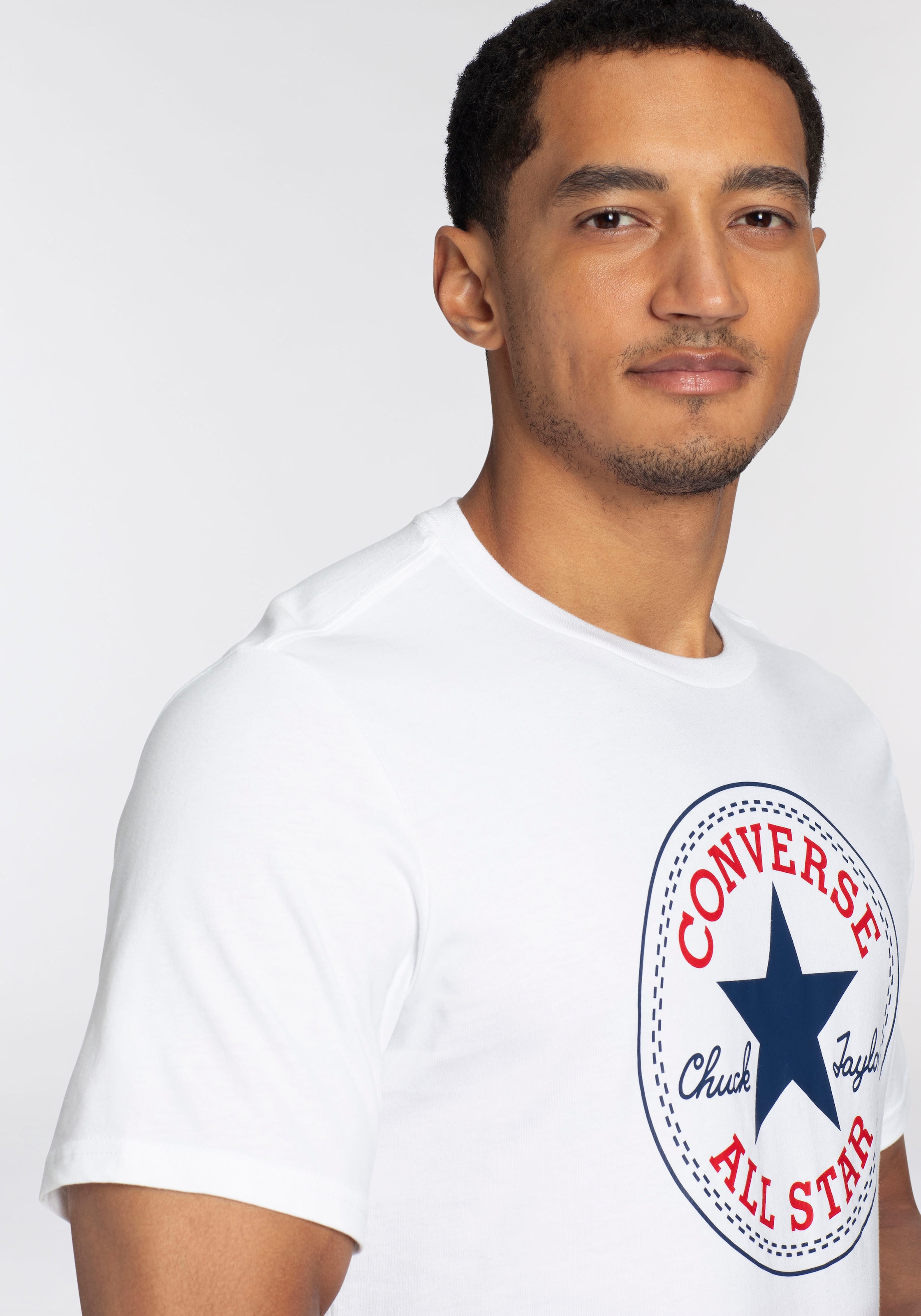 Converse T-Shirt »CONVERSE GO-TO CHUCK TAYLOR CLASSIC PATCH TEE«, Unisex