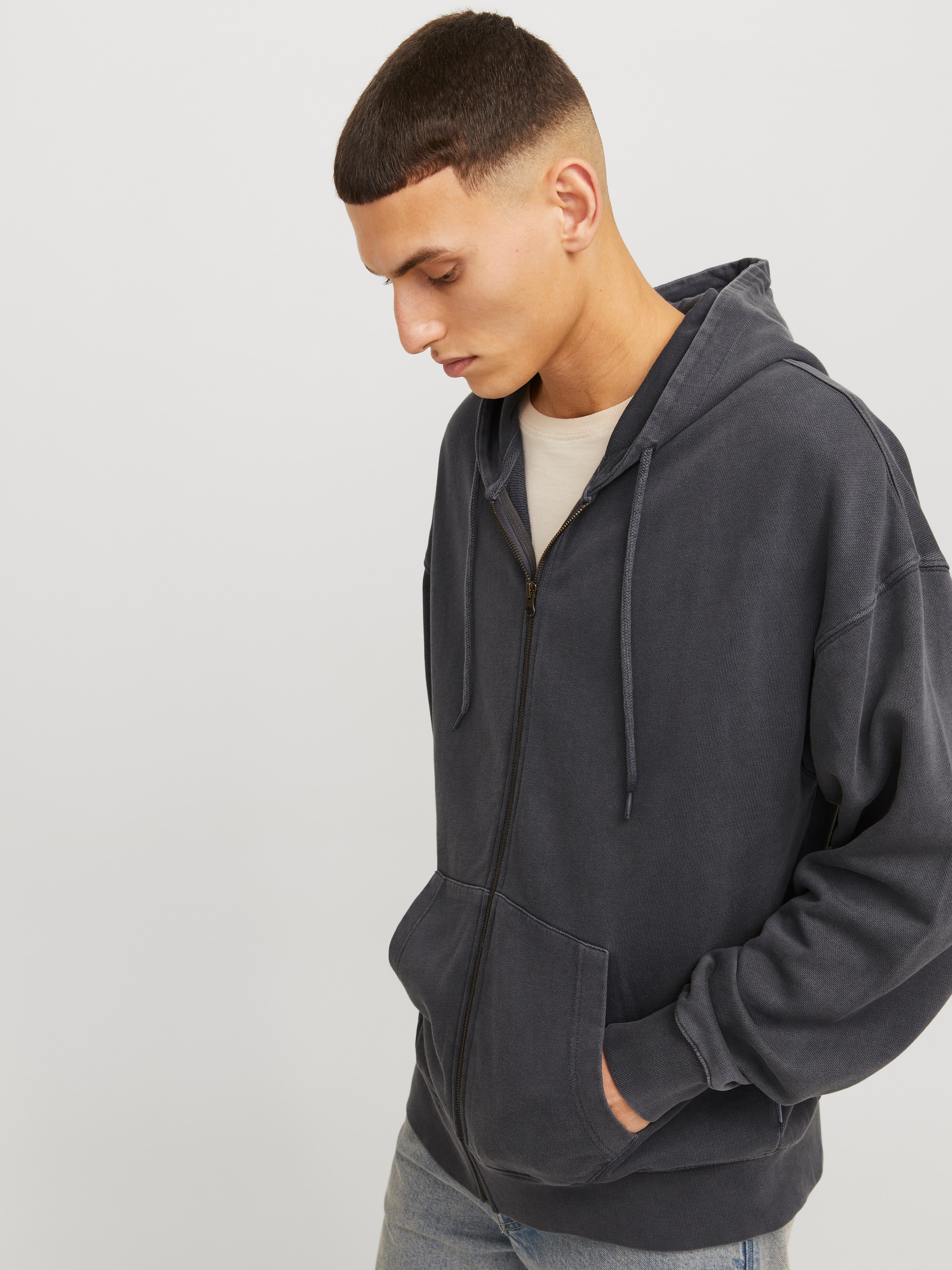 Jack & Jones Kapuzensweatjacke »JJECHARGE Hoodie mit Kapuze, Kordelzug und Taschen«, unifarben, modisch, loose fit, Baumwolle, Kapuze