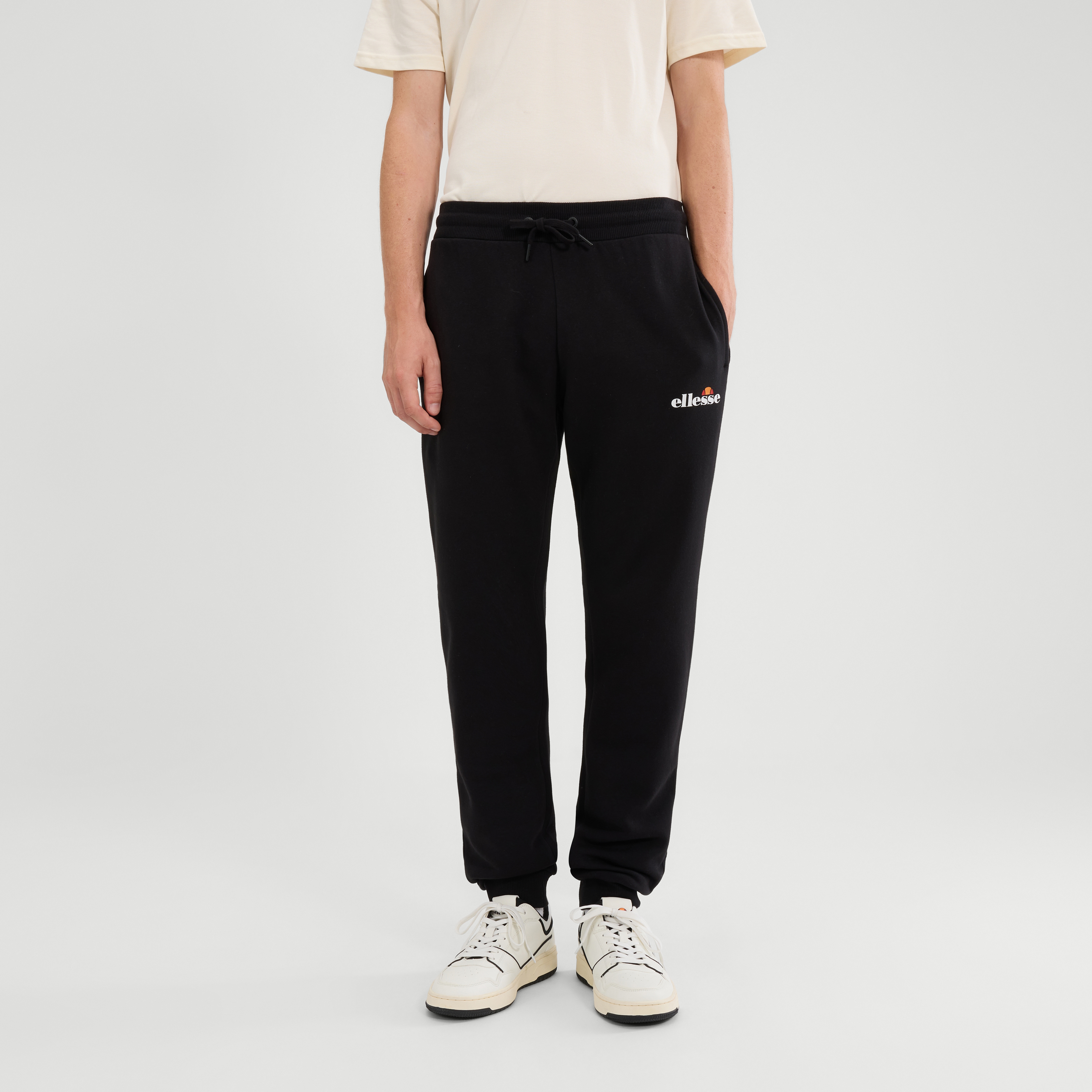 Ellesse Jogginghose "CRAVO 2 JOG PANT" sportlicher Stil, für sportliche Aktivitäten und Alltag
