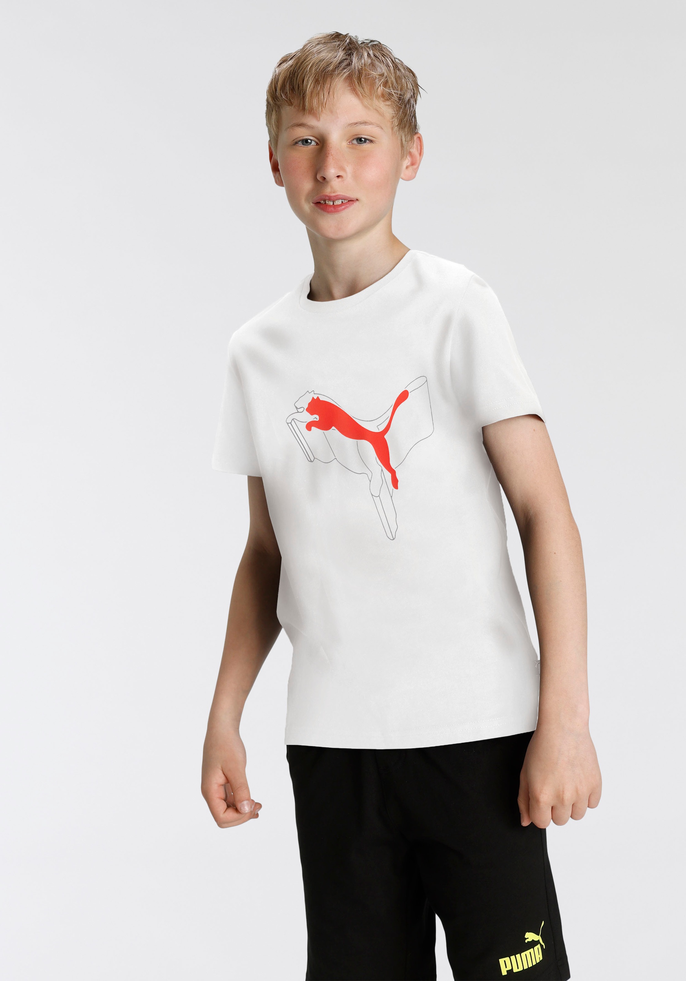 PUMA T-Shirt »ESS+ LOGO LAB GRAPHIC TEE B« Kurzarmdesign, leichte und atmungsaktive Passform