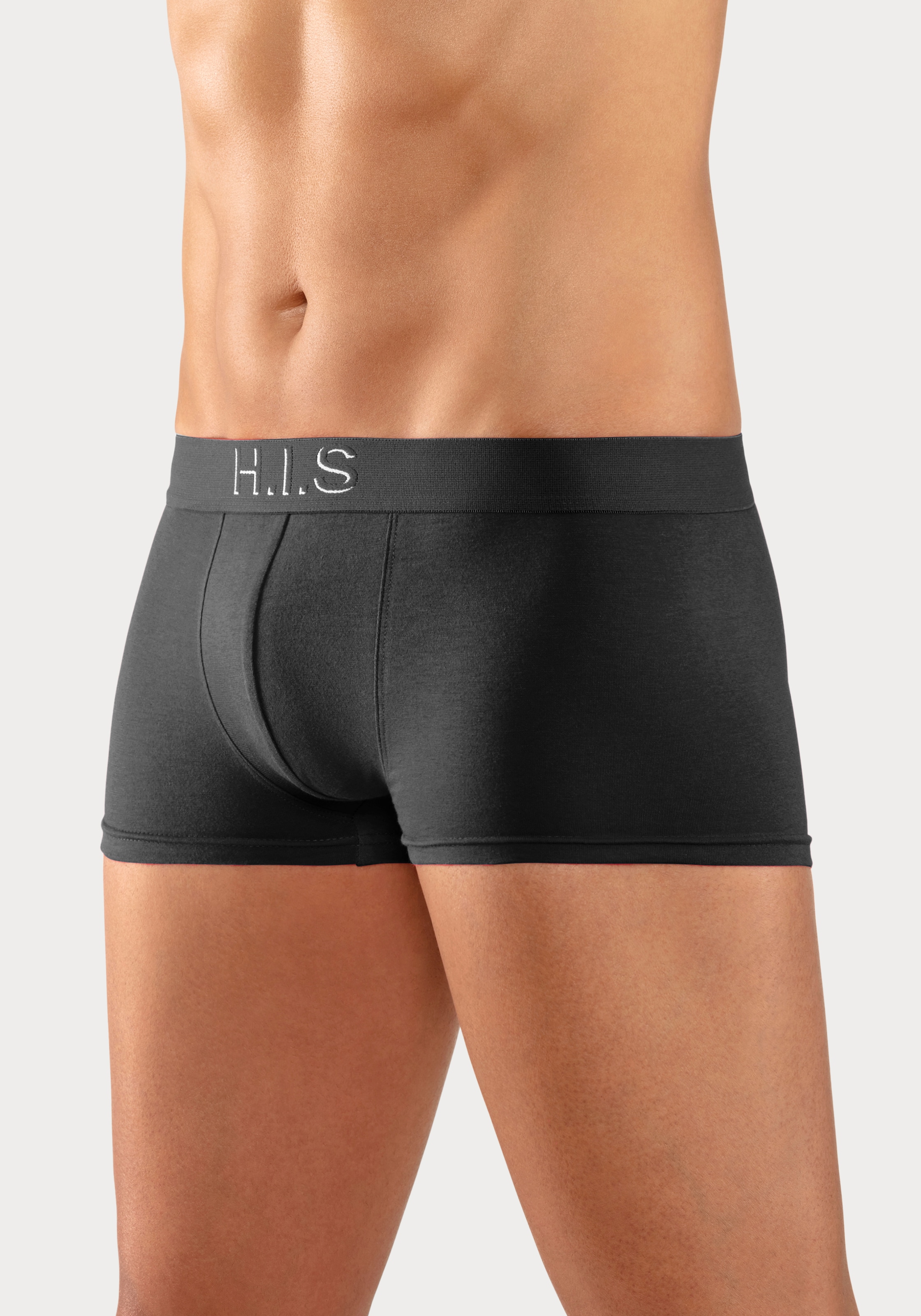 H.I.S Boxershorts, (Packung, 5 St.), in Hipster-Form am Webbund mit Logoschriftzug mit 3D Effekt