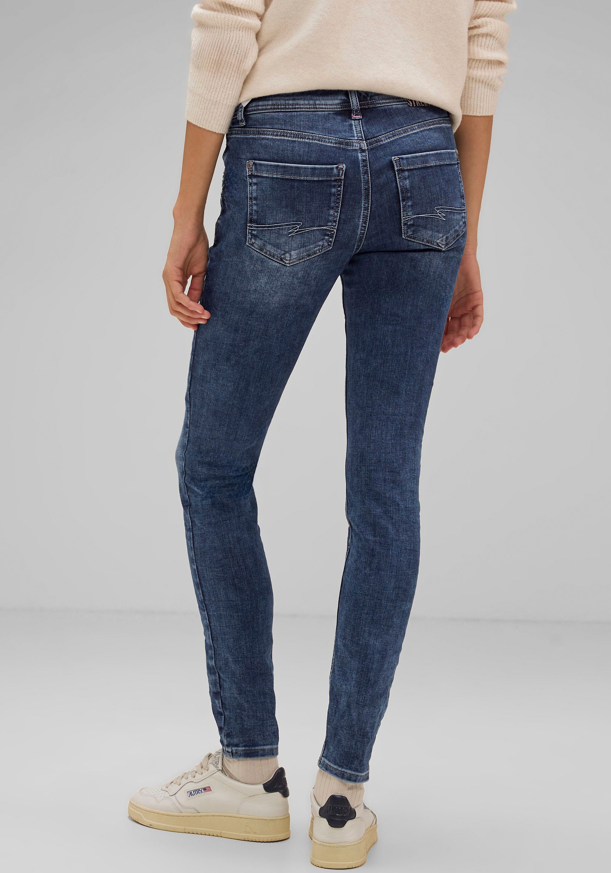 STREET ONE Slim-fit-Jeans, im Style York
