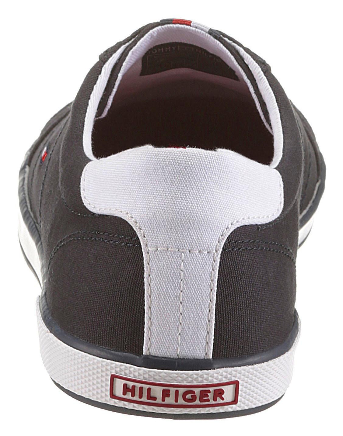 Tommy Hilfiger Sneaker »H2285ARLOW 1D«, mit seitlichem Logoflag, Freizeitschuh, Halbschuh, Schnürschuh