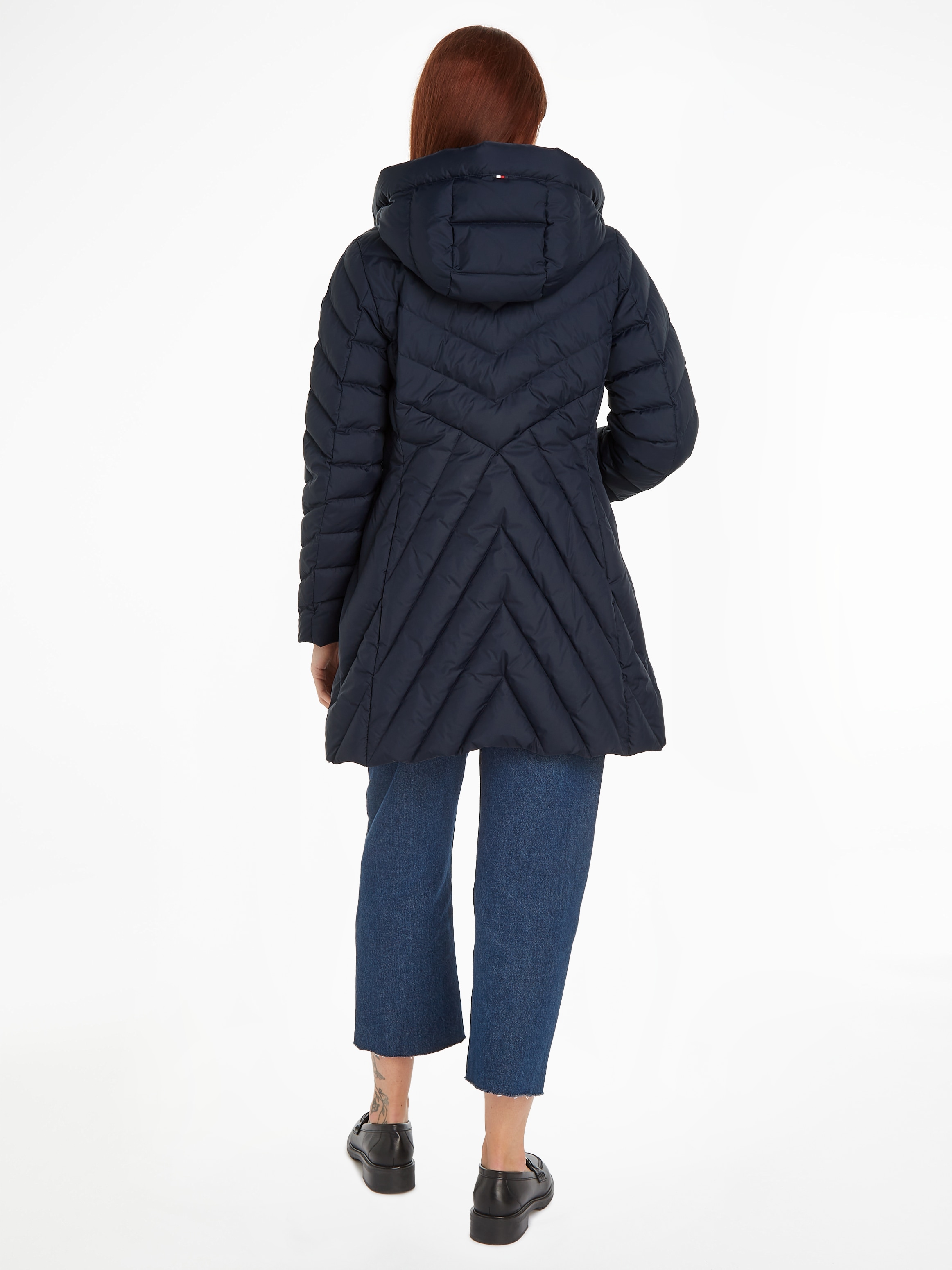 Tommy Hilfiger Steppmantel »CHEVRON MW PADDED COAT«, mit mittelstarker Wattierung und Tommy Hilfiger Markenlabel