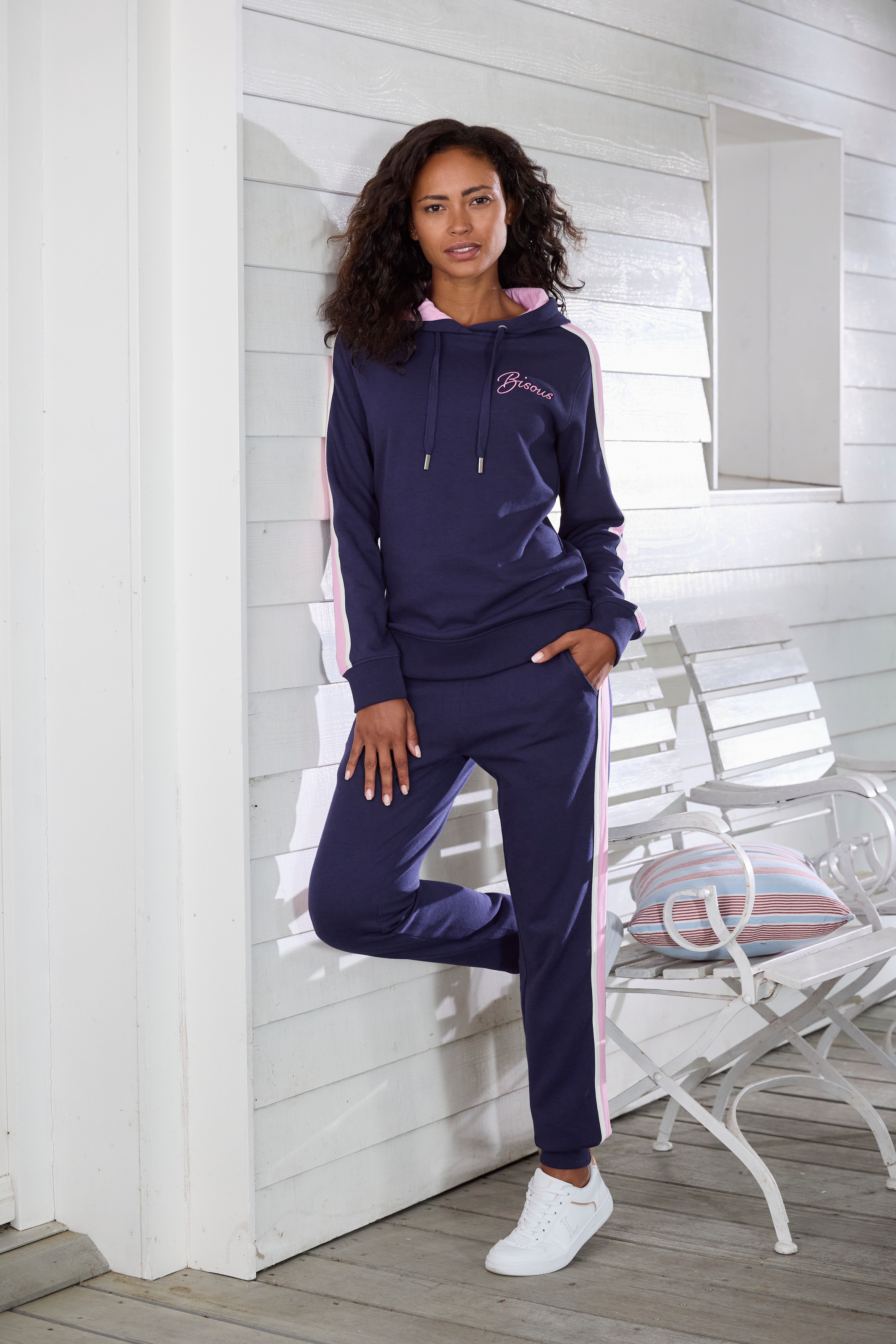 Vivance Hoodie, (1 tlg.), Hoodie mit Kontrast Einsätzen, Loungeanzug
