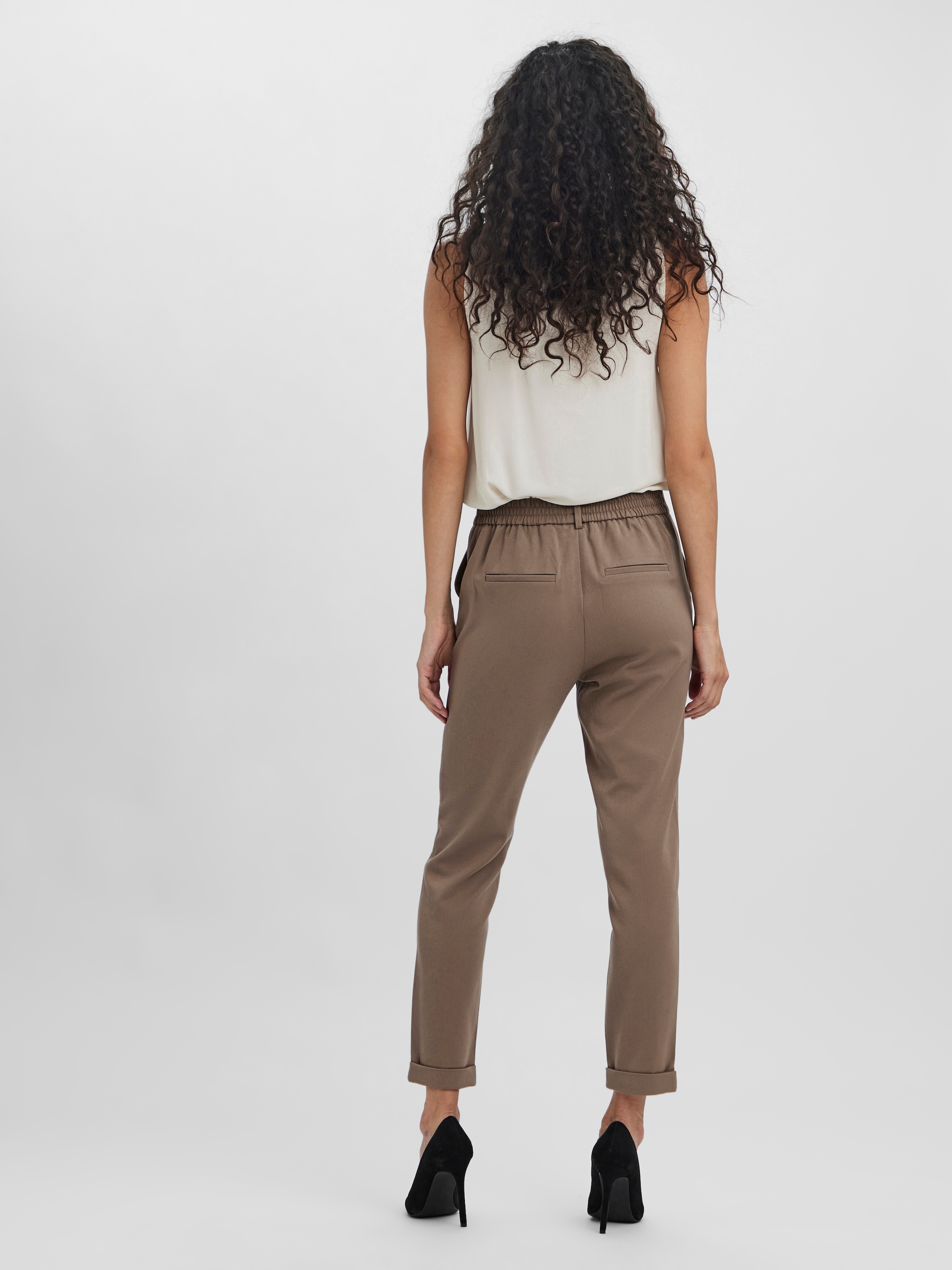 Vero Moda Anzughose »VMMAYA MR LOOSE SOLID PANT NOOS«, knöchelfreie Form mit Saumaufschlag