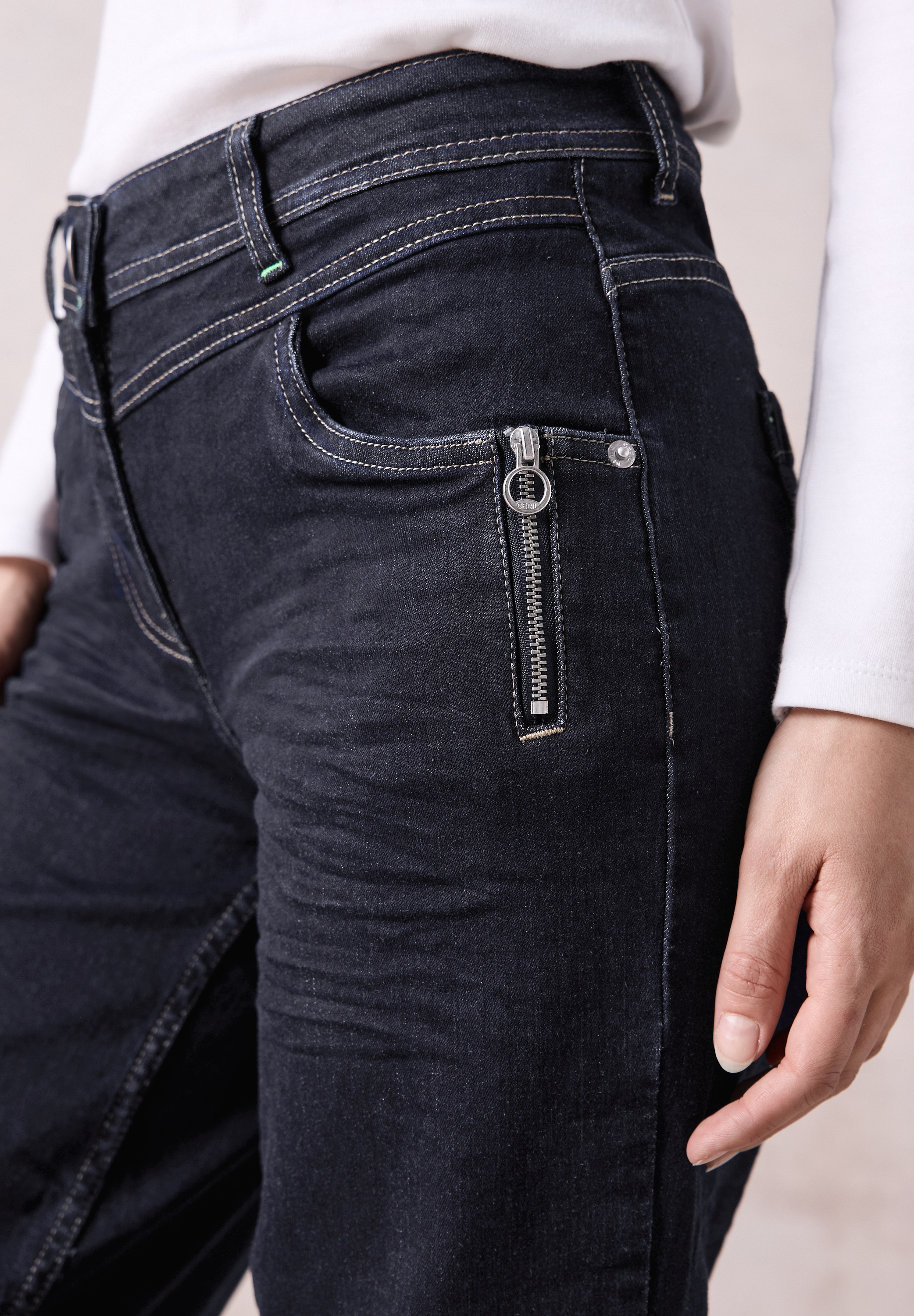 Cecil Loose-fit-Jeans »Style Neele«, im Five-Pocket Style