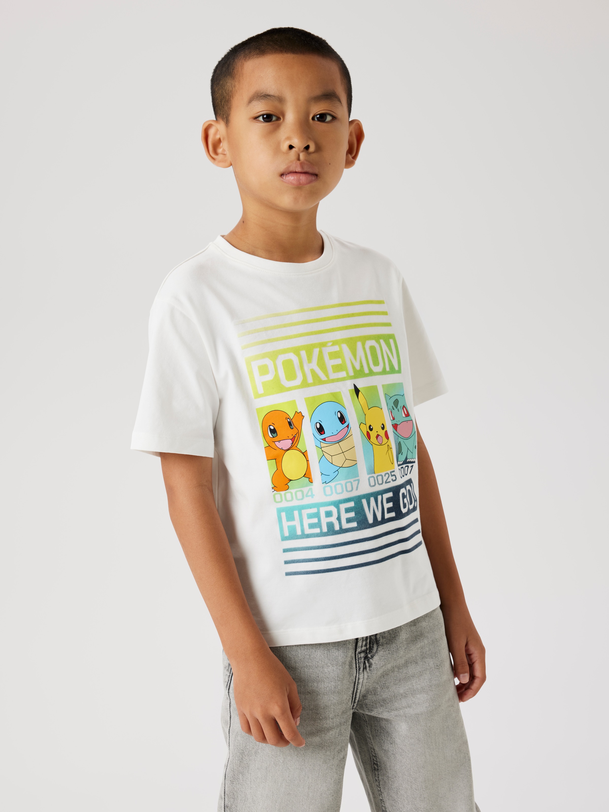 Name It T-Shirt »NKMMABR POKEMON NREG SS TOP BOX NOOS SKY«, mit grossem Pokémon-Frontmotiv