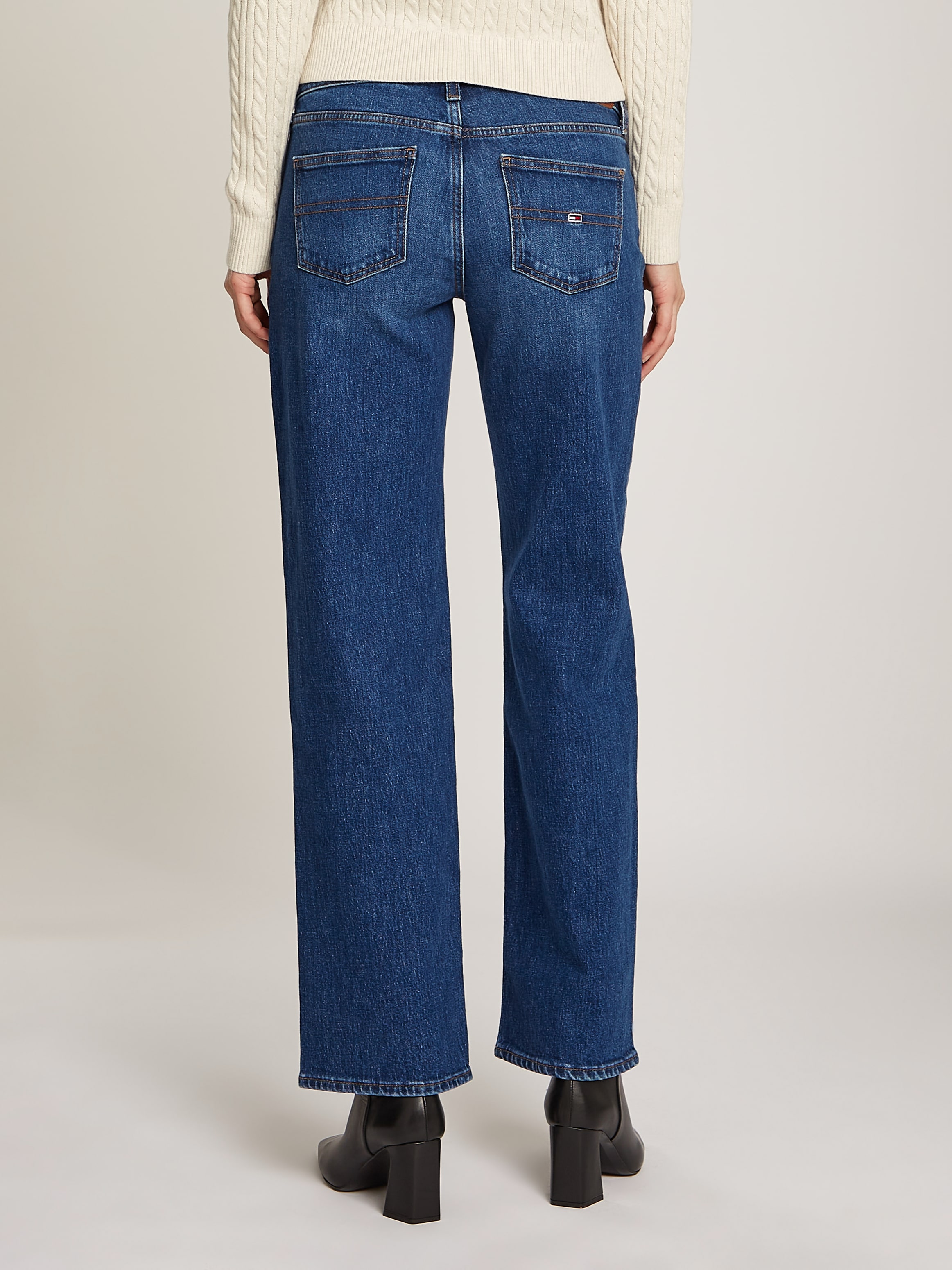 Tommy Jeans Straight-Jeans »SOPHIE LW STR CH0152«, mit Nieten