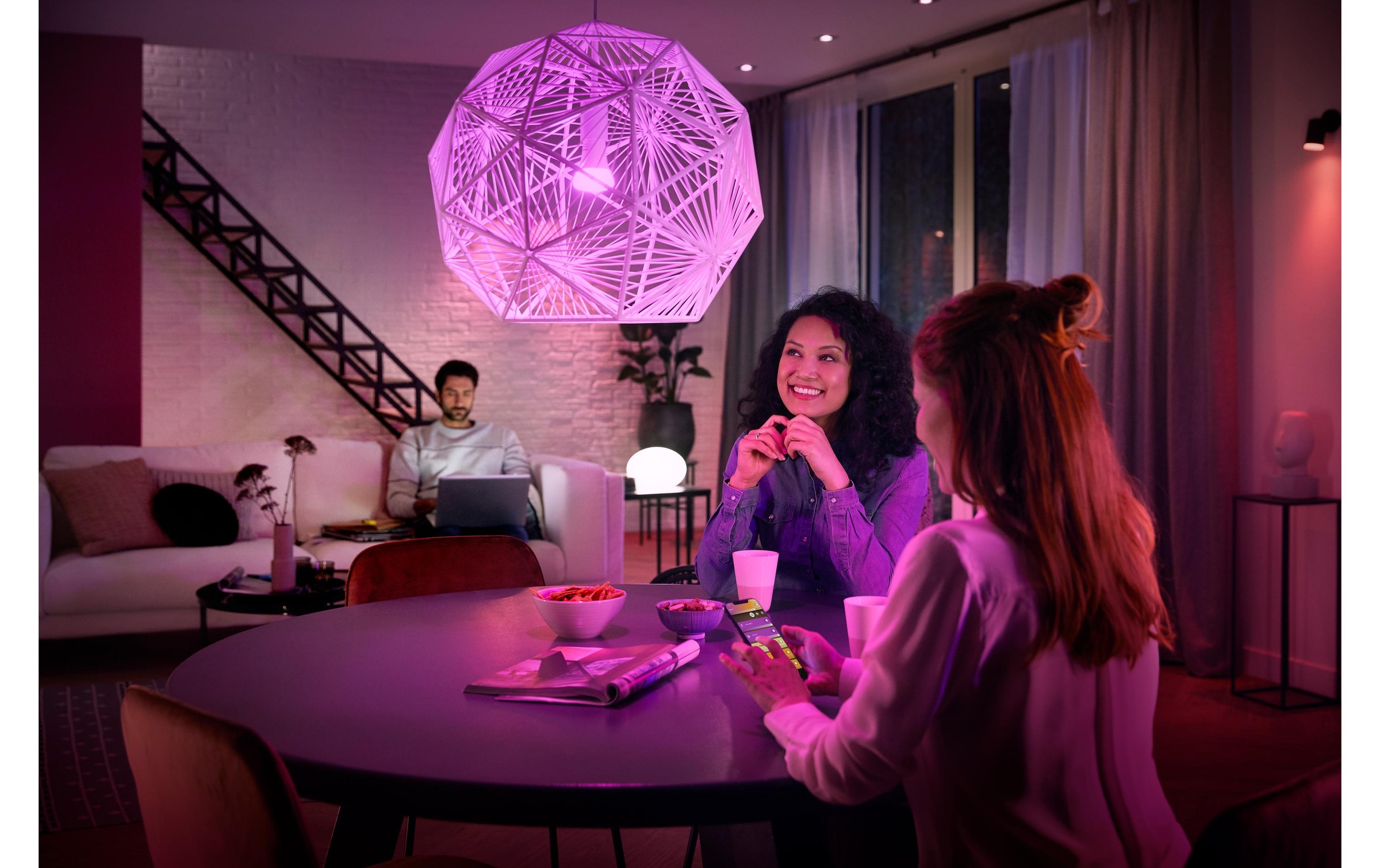 Philips Hue Spezialleuchtmittel »White & Color«, E27, Farbwechsler-Neutralweiss-Tageslichtweiss-Kaltweiss-Warmweiss