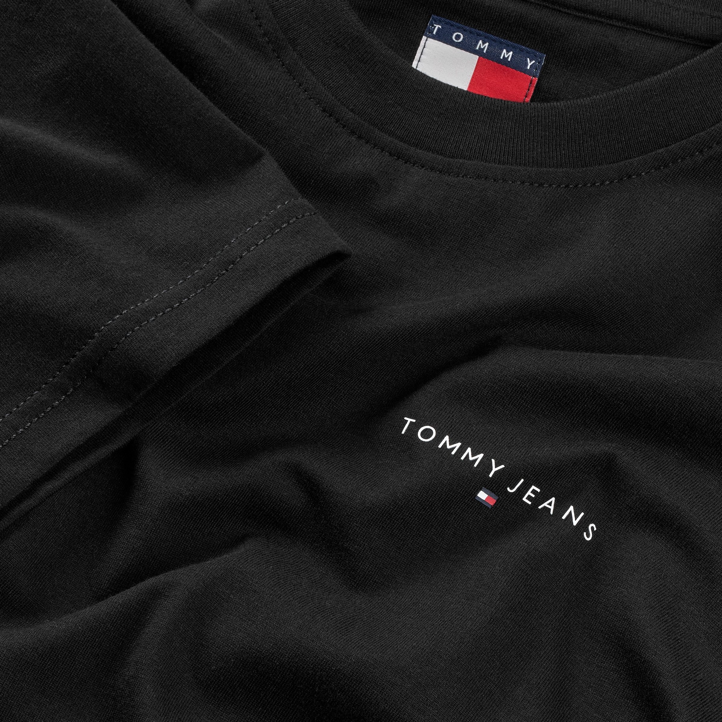 Tommy Jeans T-Shirt »TJM SLIM LINEAR CHEST TEE EXT«, Mit Rundhalsausschnitt