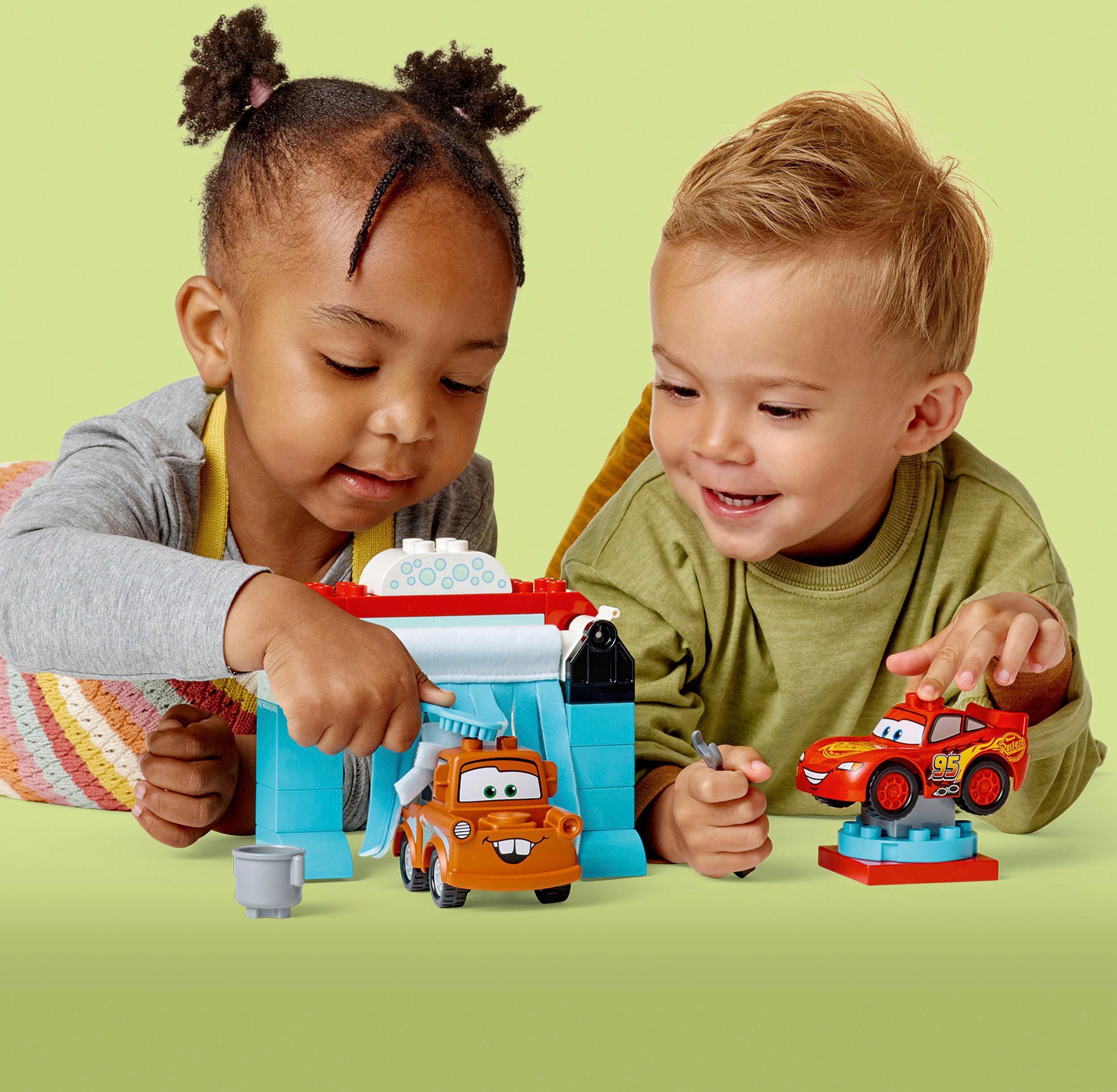 LEGO® Konstruktionsspielsteine »Lightning McQueen und Mater in der Waschanlage (10996), LEGO® DUPLO«, (29 St.), LEGO® DUPLO Disney and Pixar’s Cars; Made in Europe