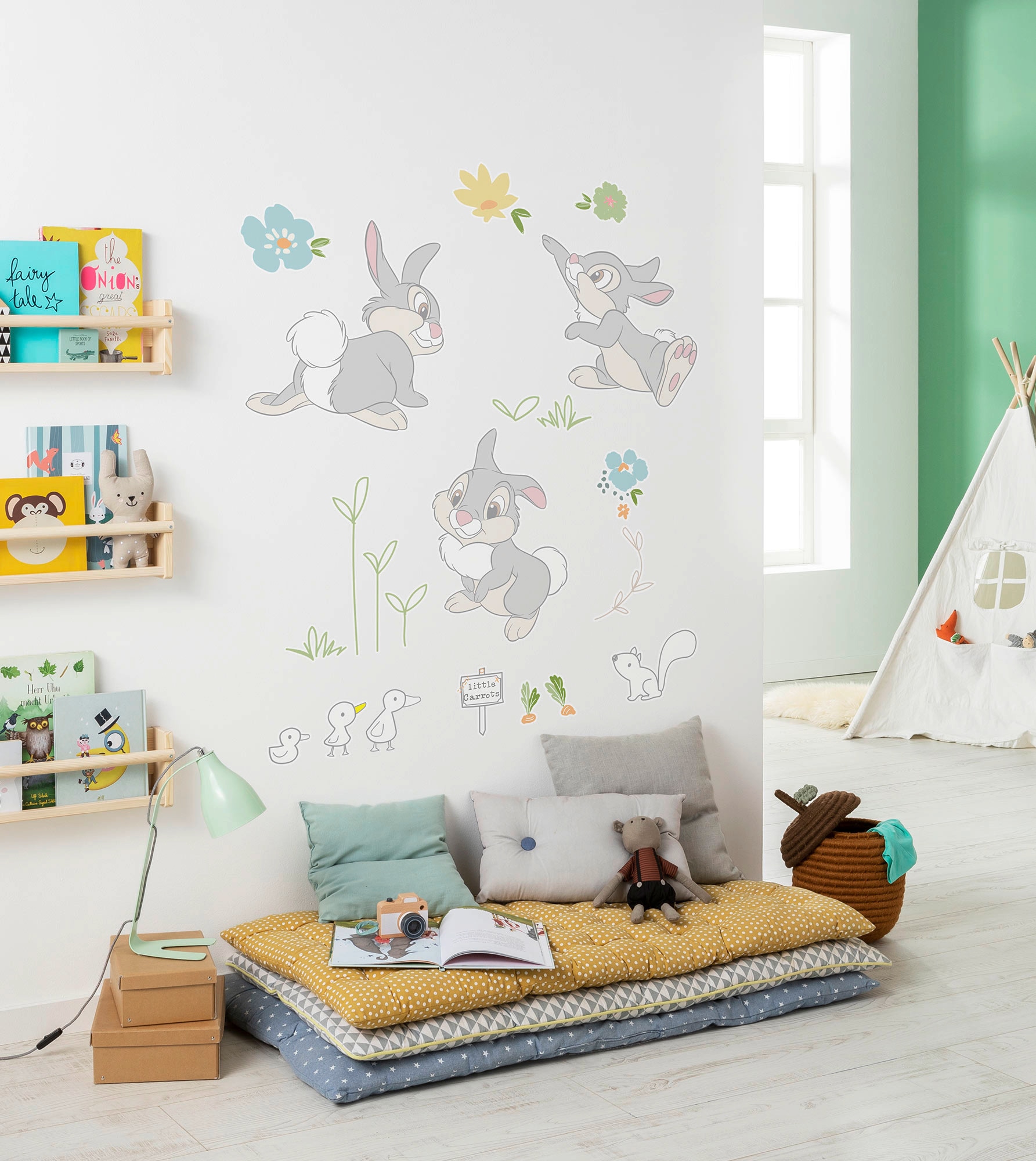 Komar Wandtattoo »Thumper in the Garden - Grösse 50 x 70 cm«, (13 St.), selbstklebend, Wandsticker, Kinderzimmer