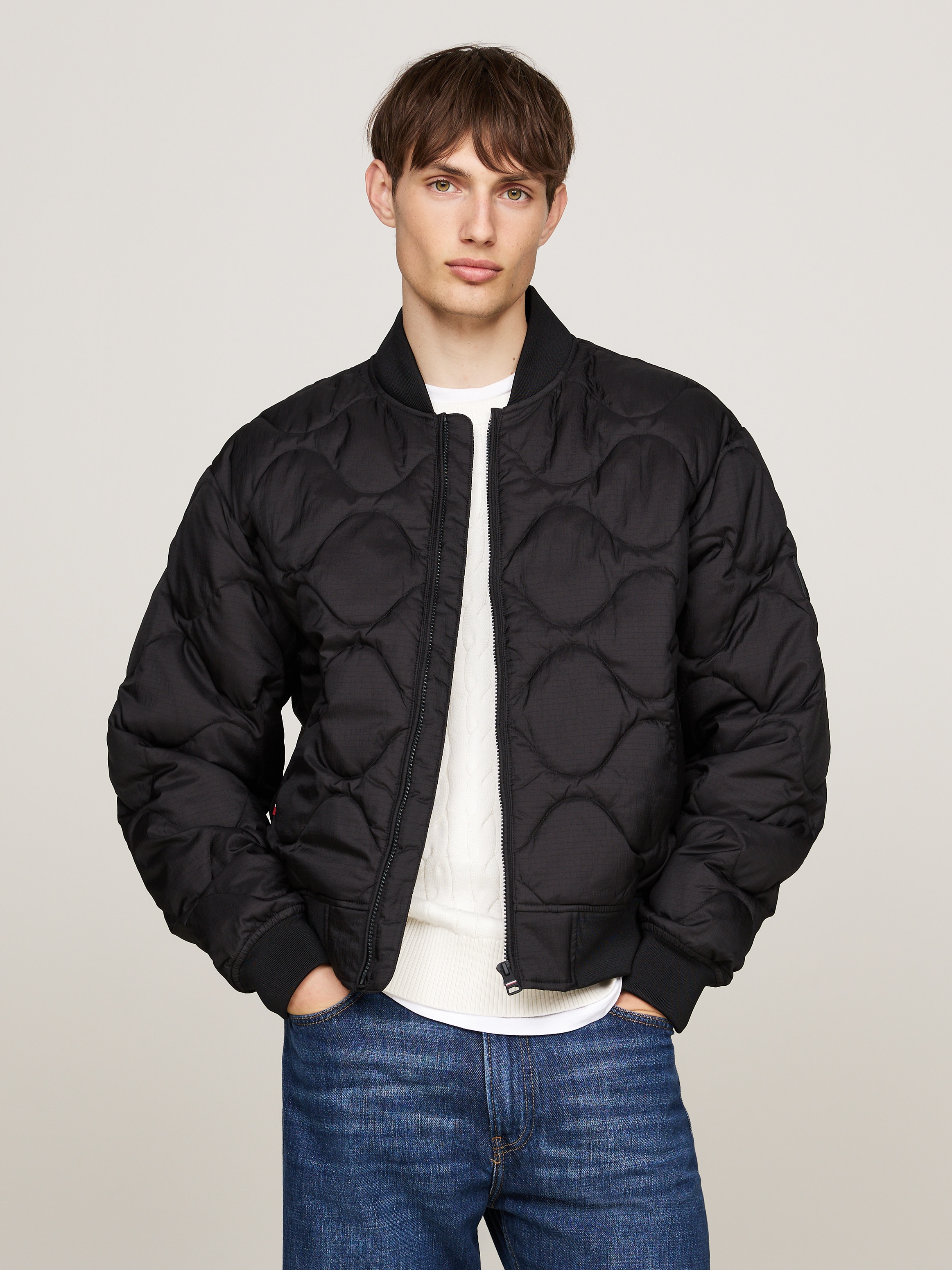 Tommy Hilfiger Steppjacke "ONION QUILTED BOMBER" ohne Kapuze mit Stehkragen, modische Steppung