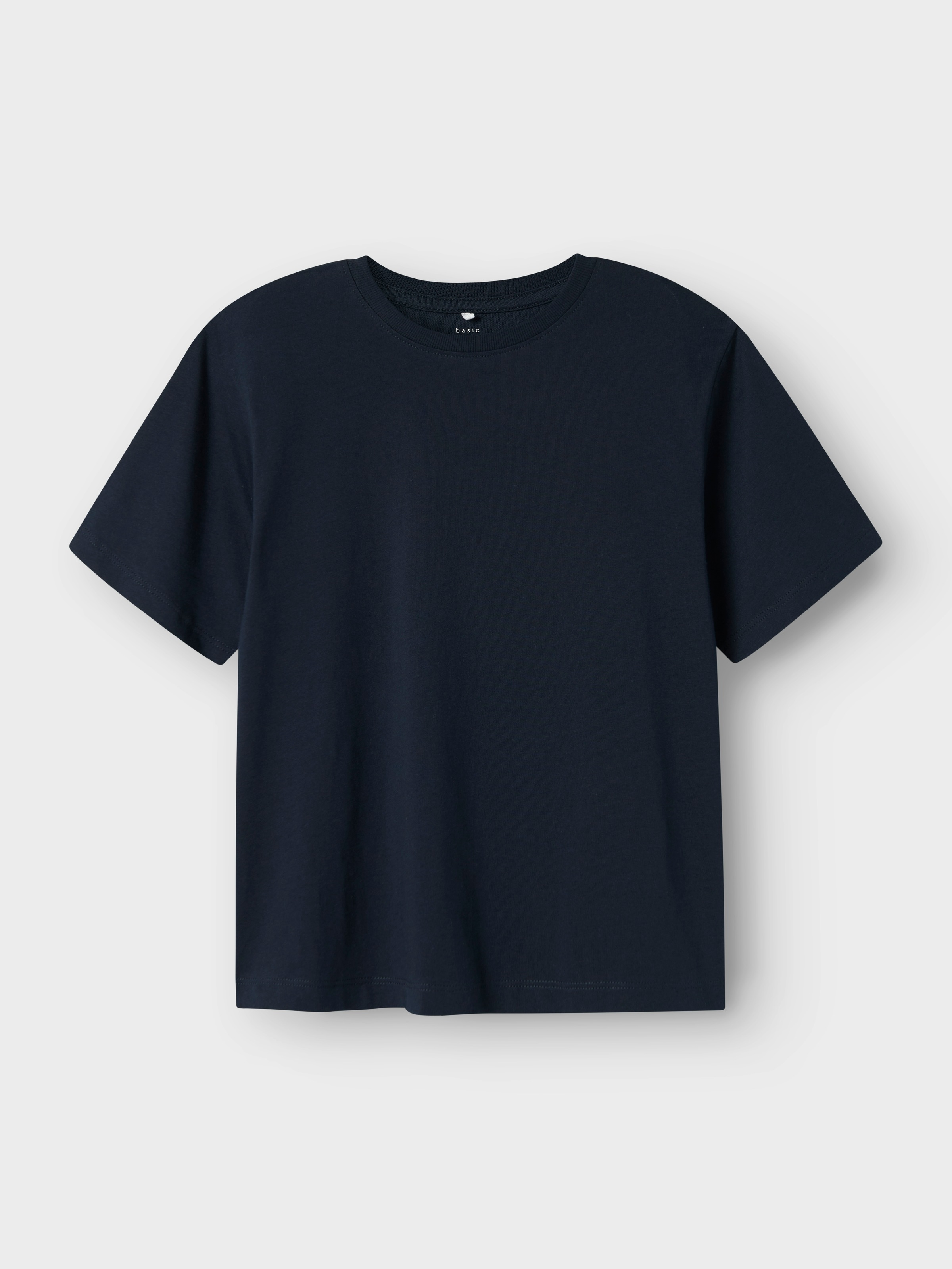 Name It T-Shirt »NKMVOBBO SS NREG TOP NOOS« loose fit mit leicht überschnittenen Schultern