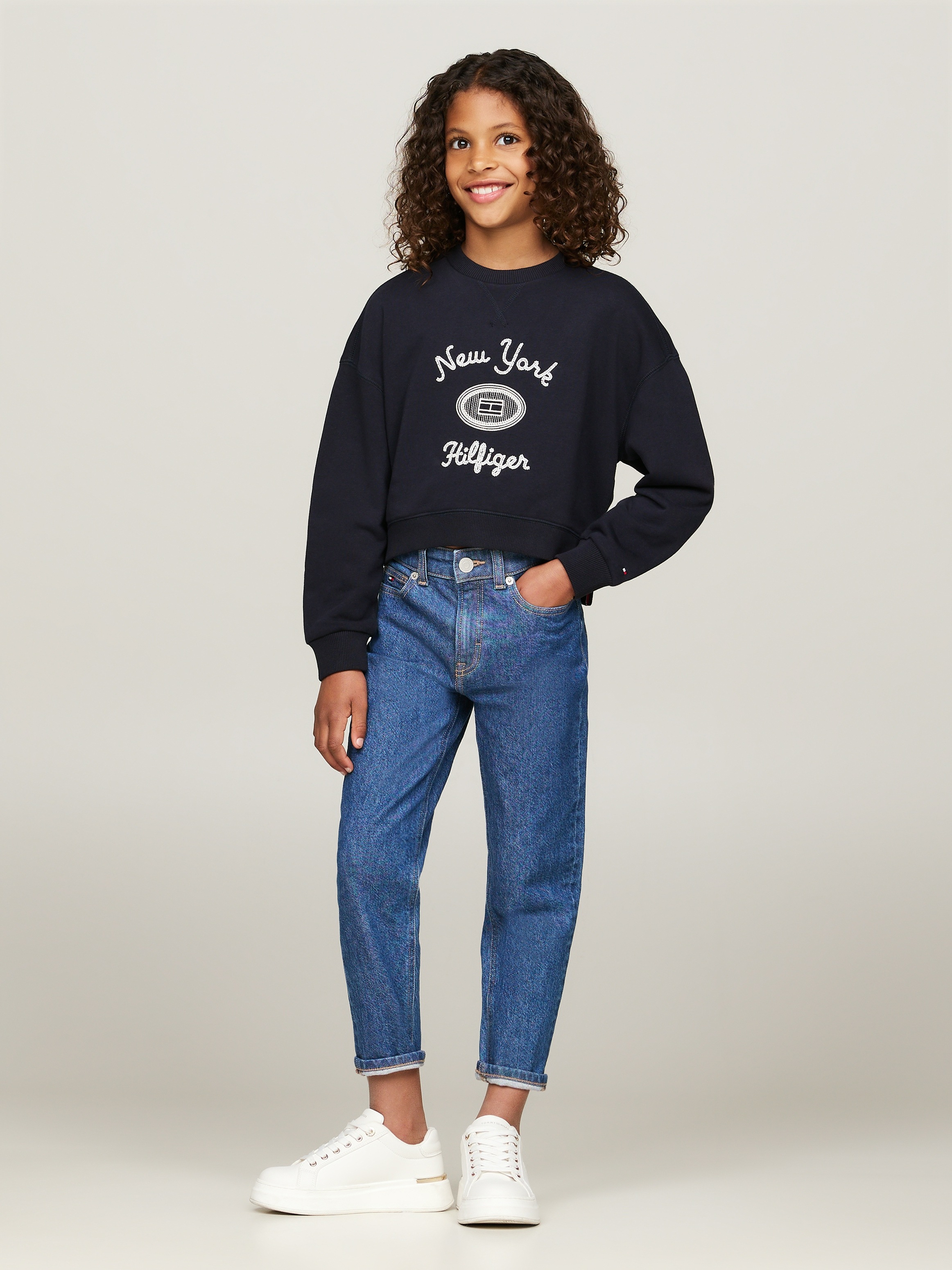 Tommy Hilfiger Langarmshirt »HILFIGER NY EMBROIDERED CREWNECK«, Kinder bis 16 Jahre mit Logostickerei