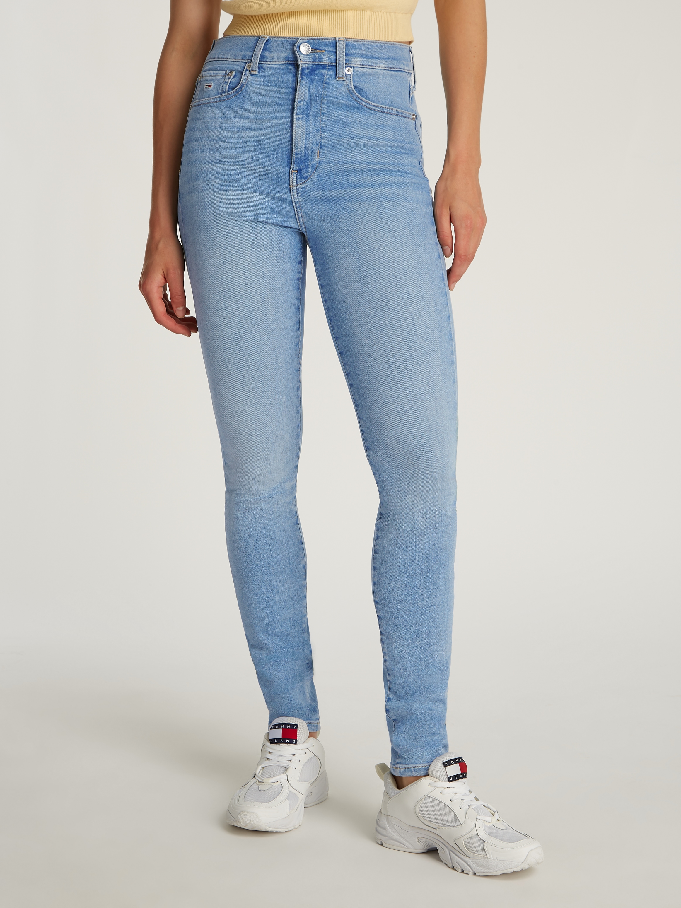 Skinny-fit-Jeans »SYLVIA HGH SKN DH1282«, mit Tommy Jeans Logo-Badge