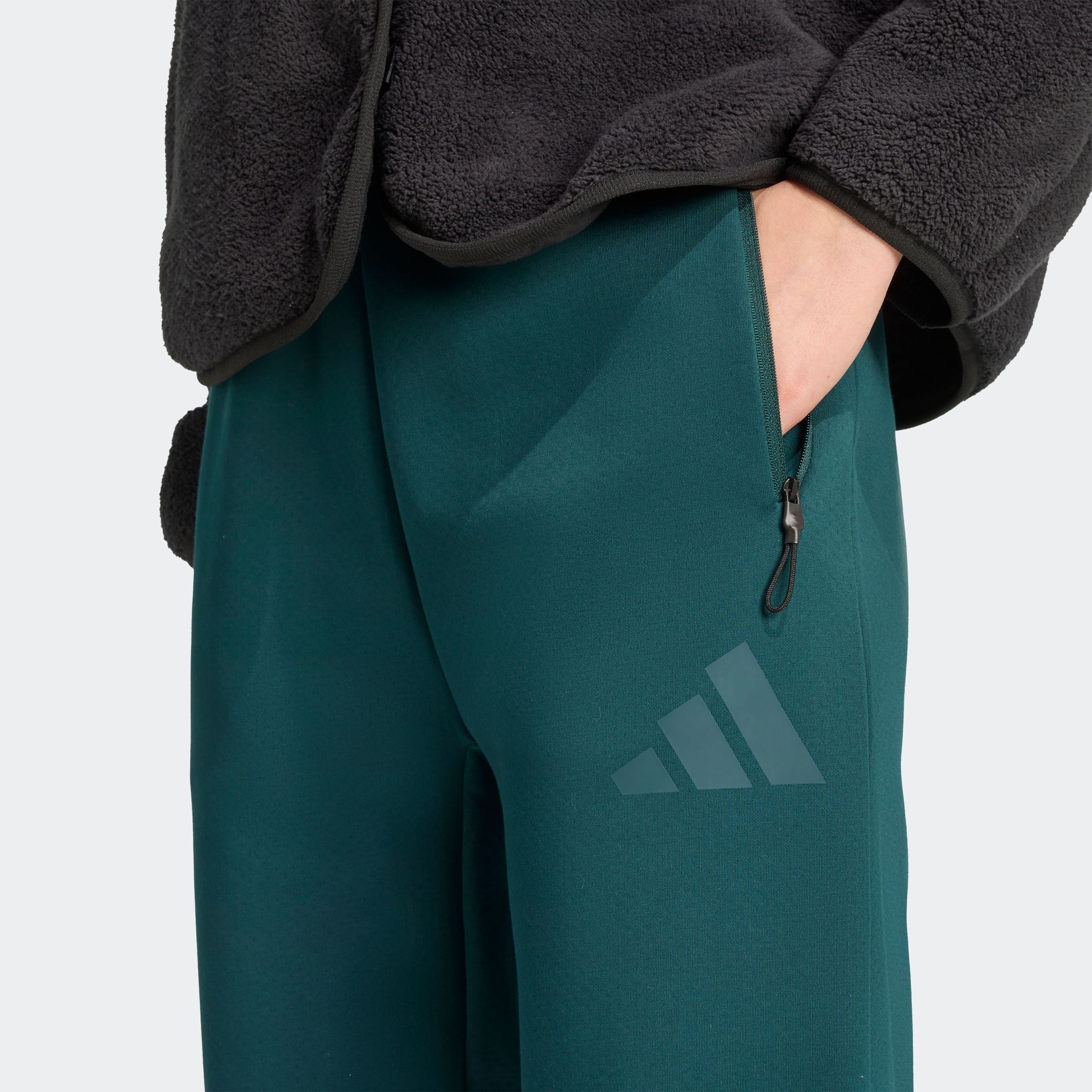 adidas Sportswear Sporthose »W Z.N.E. PT«, (1 tlg.)