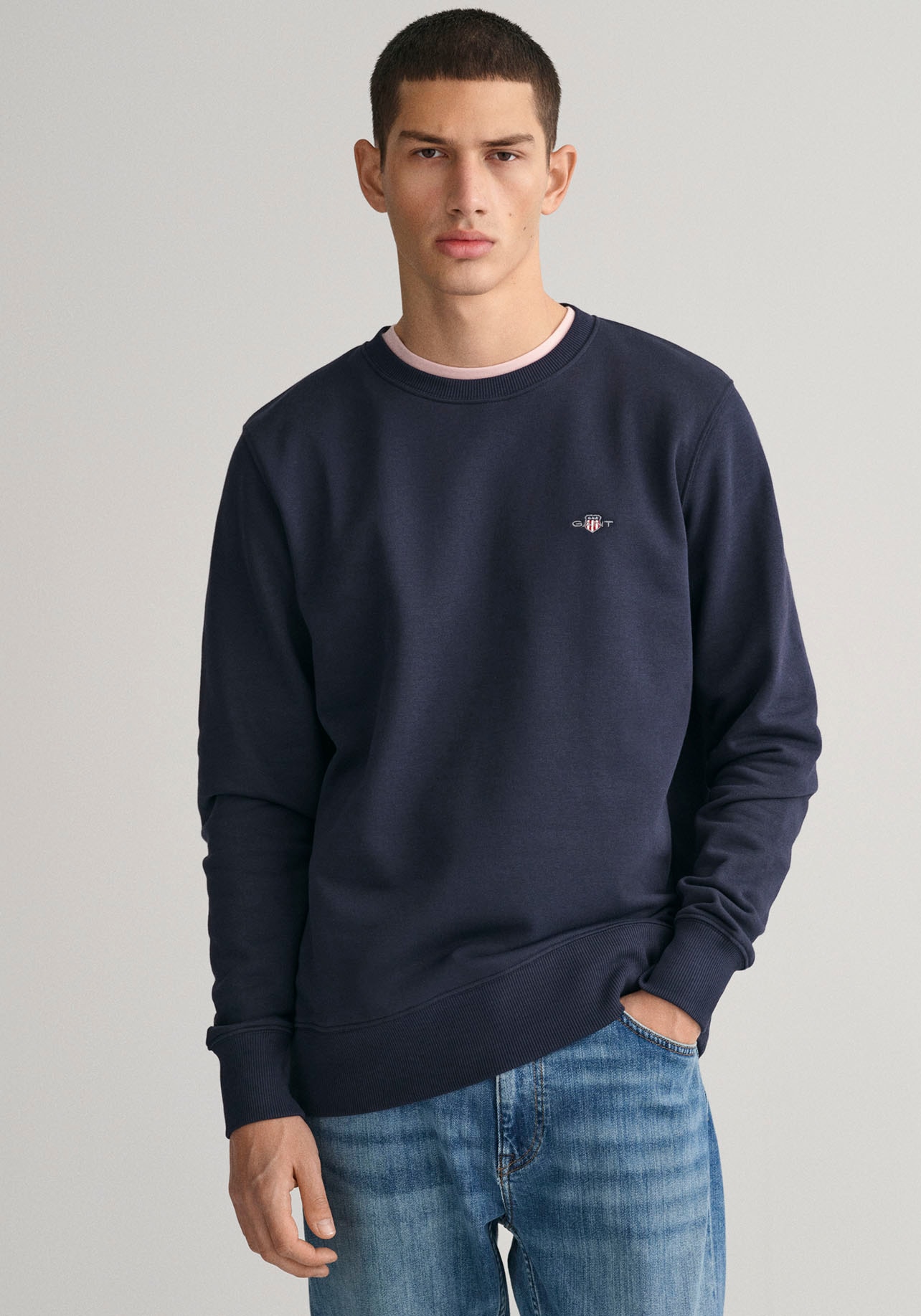 Gant Sweatshirt | SHIELD SWEAT«, auf der Brust C-NECK mit »REG shoppen Logostickerei online Jelmoli-Versand