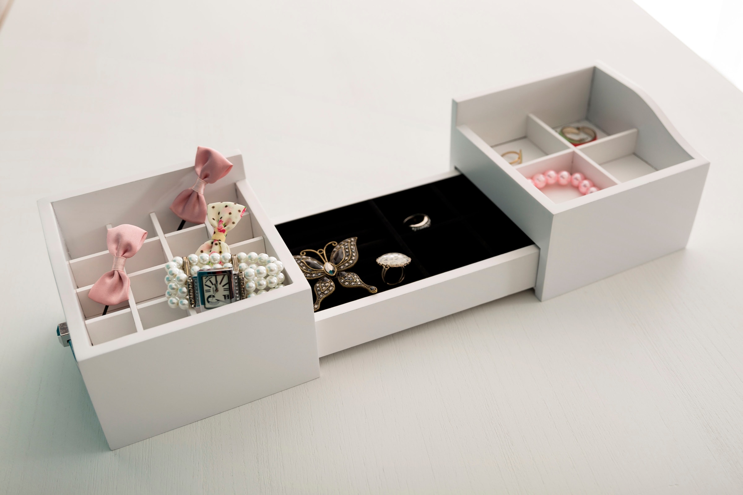Myflair Möbel & Accessoires Kosmetikbox »Marlisa, weiss«, ausziehbar, auch ideal als Schmuckkasten