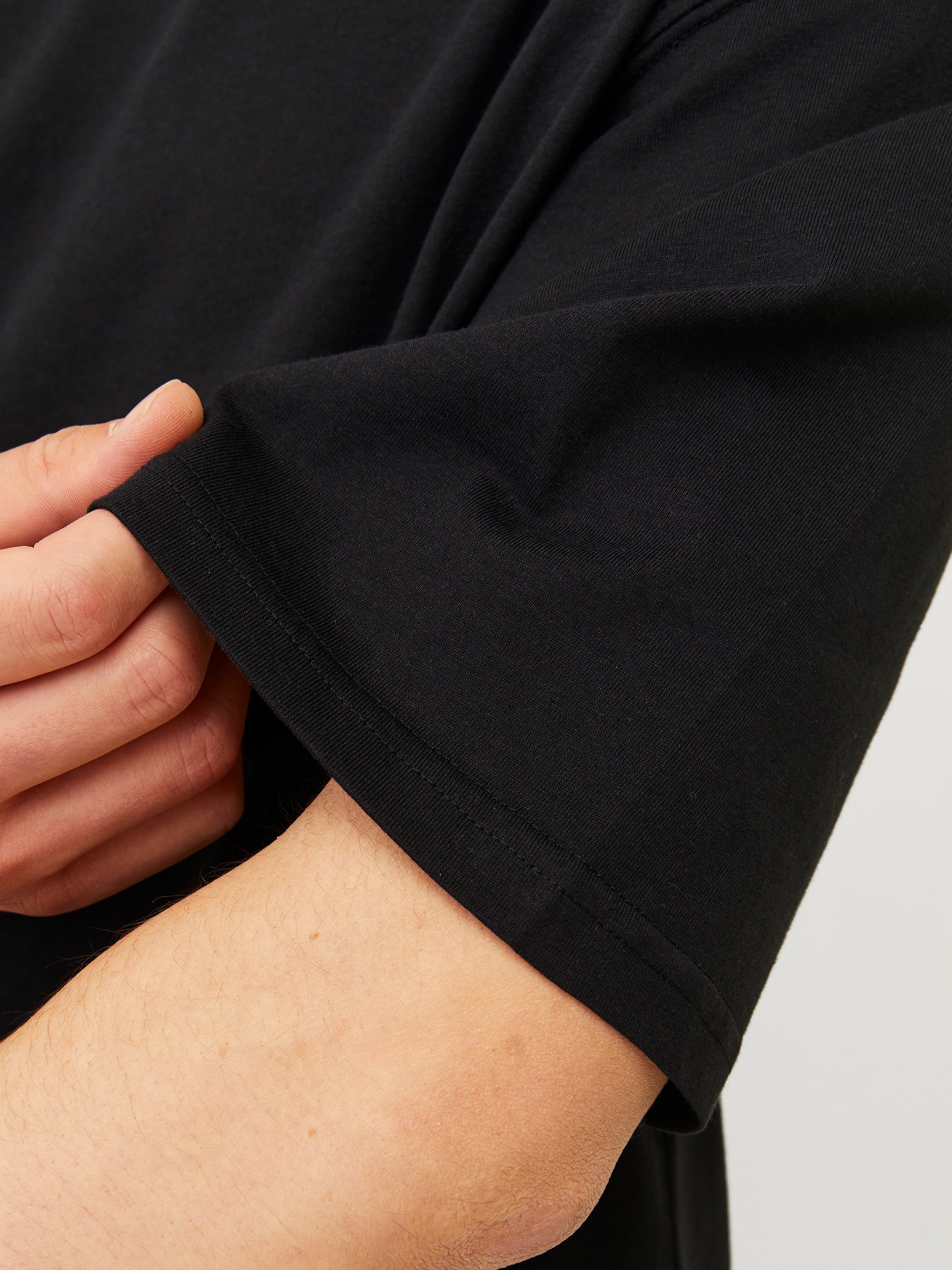 Jack & Jones Rundhalsshirt »JJECHARGE TEE O-NECK NOOS«, mit Rundhalsausschnitt