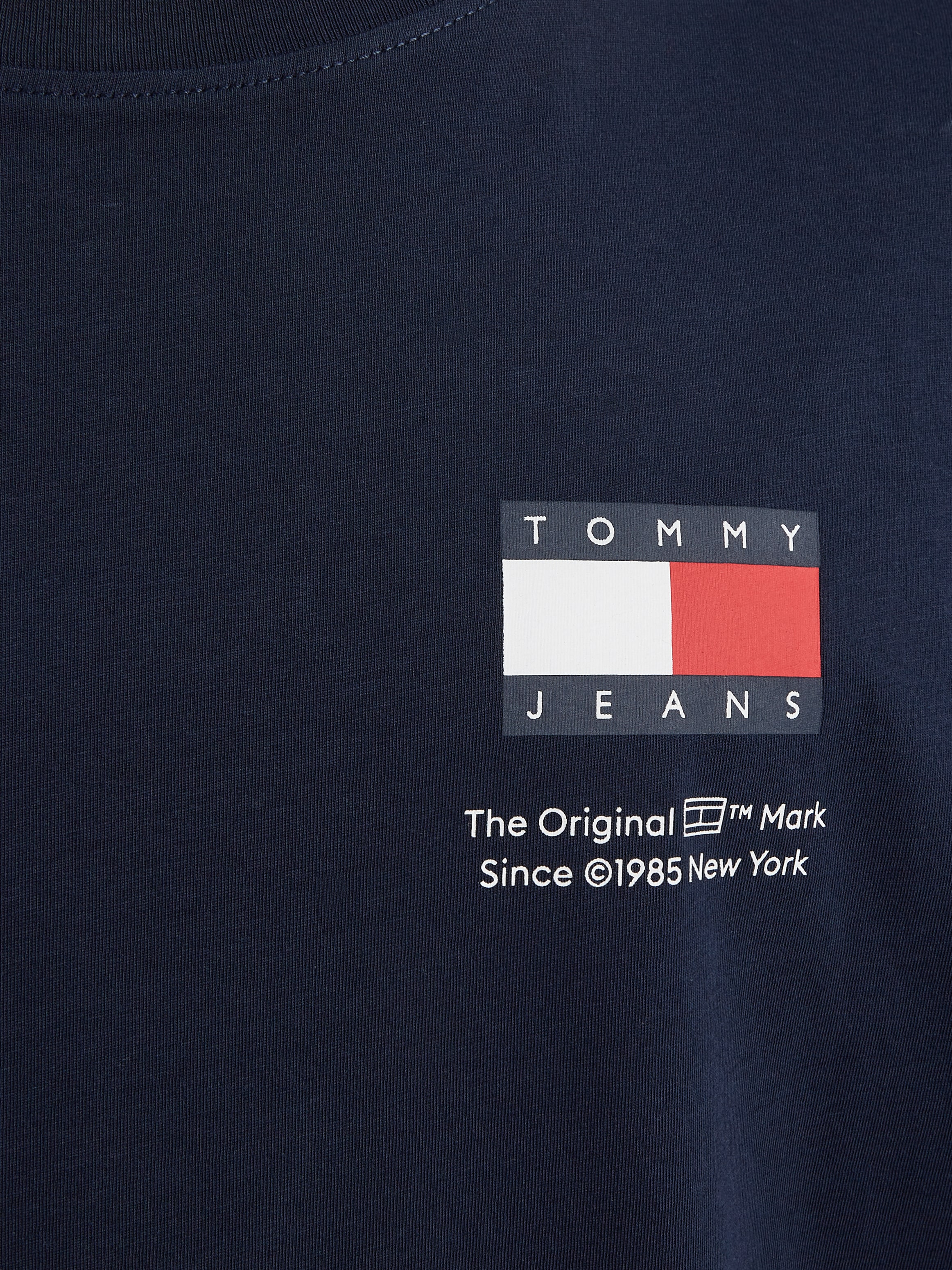Tommy Jeans T-Shirt »TJM SLIM 2PACK S/S FLAG DNA TEE«, (Packung, 2er), mit grossem Logodruck auf der Brust