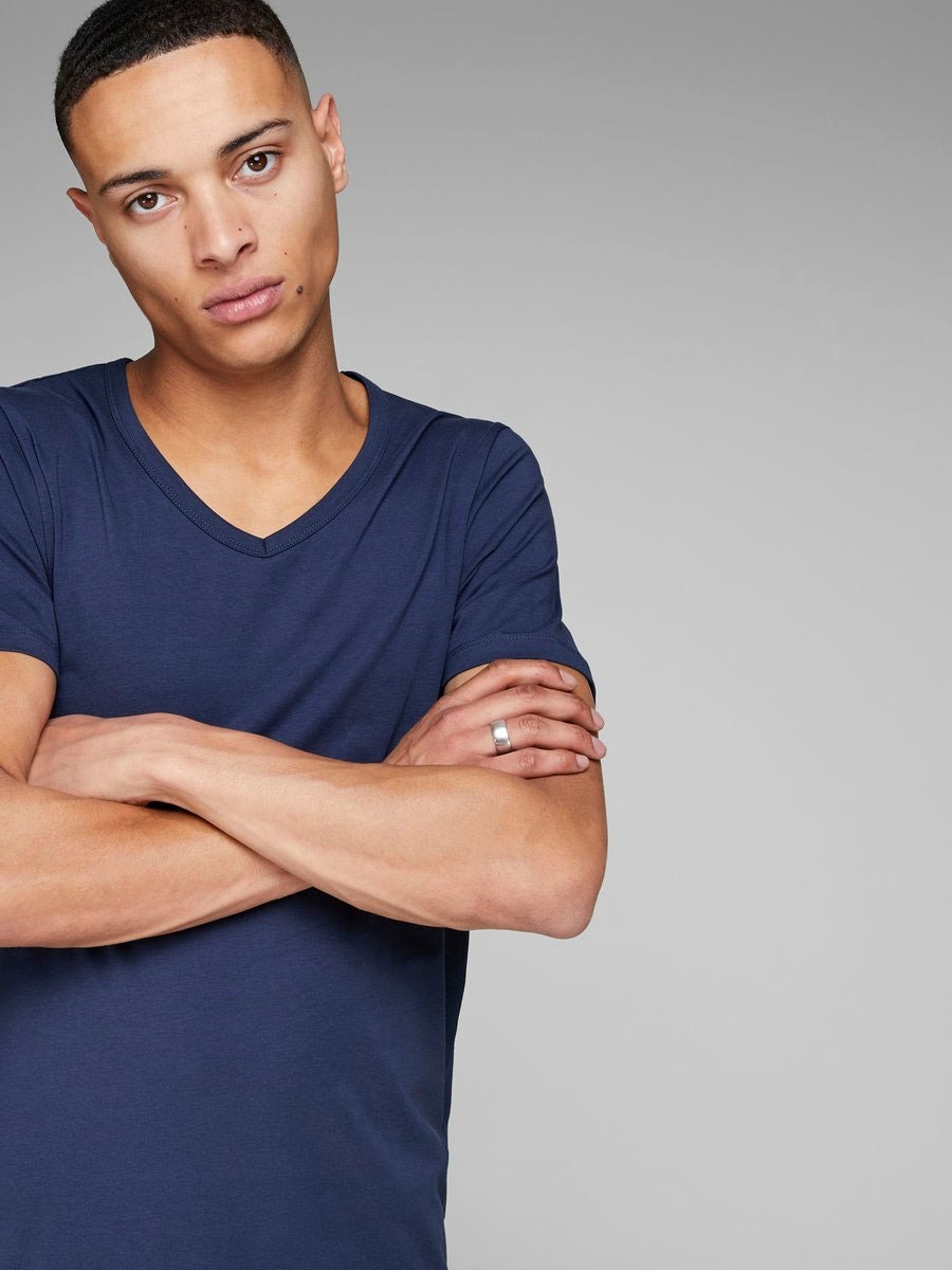 Jack & Jones T-Shirt »SLIM- FIT BASIC TEE V-NECK«, mit V-Ausschnitt