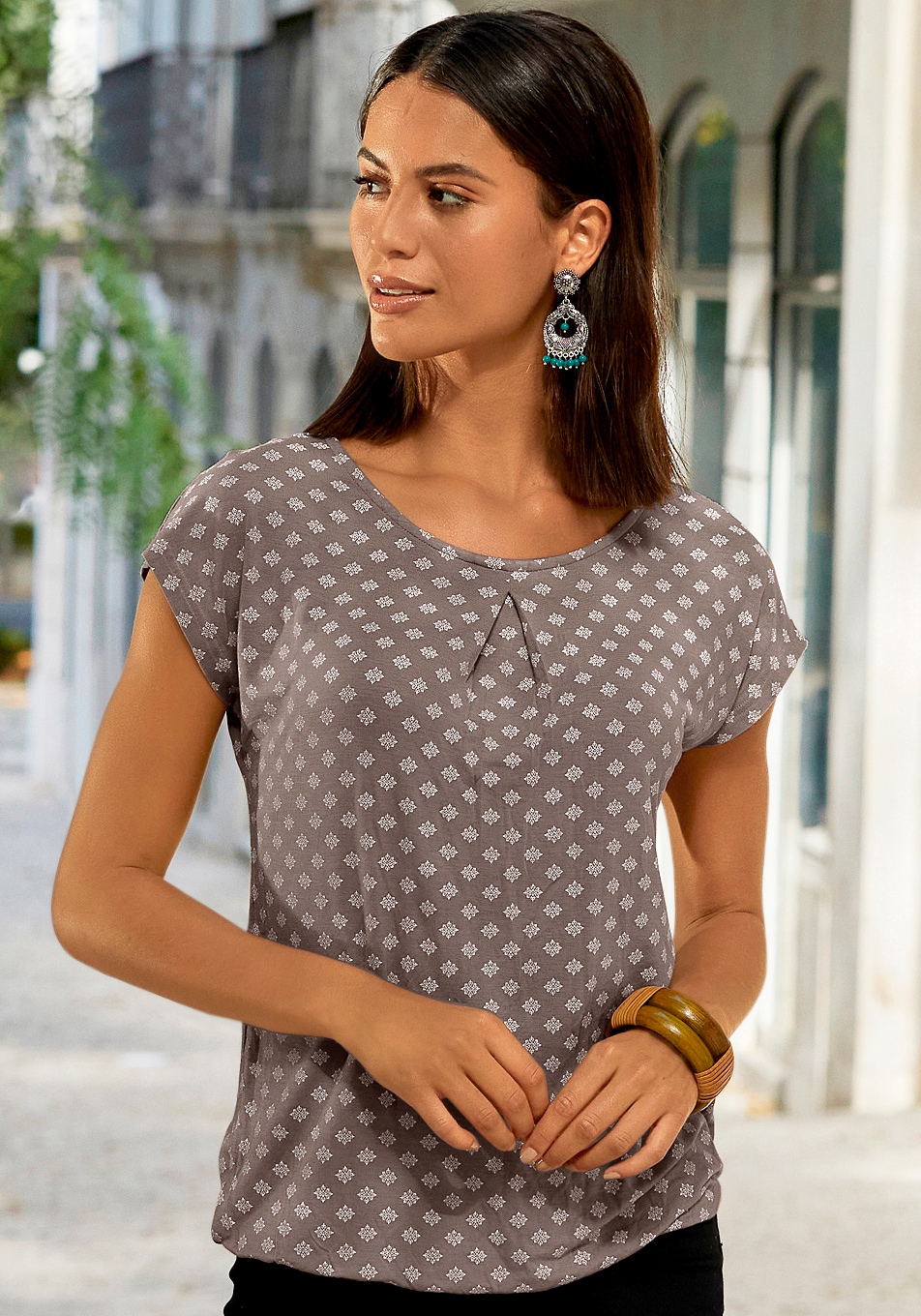 LASCANA Carmenshirt, mit Kellerfalte am Ausschnitt online shoppen bei  Jelmoli-Versand Schweiz