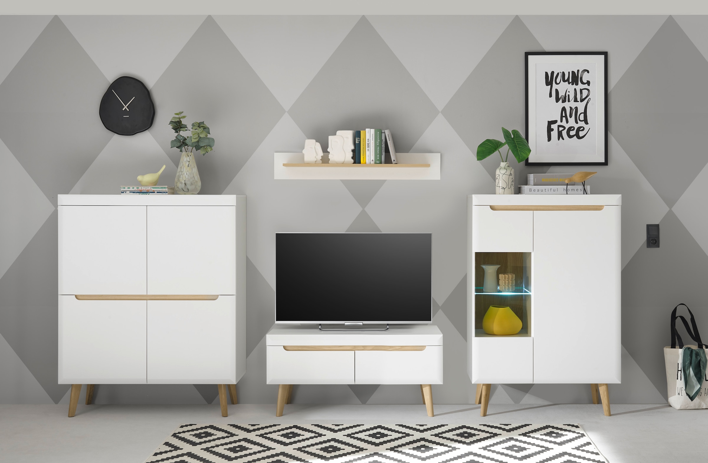 INOSIGN Lowboard »Torge, TV-Unterschrank, TV-Kommode, Fernsehschrank, TV-Board«, (1 St.), abgeschrägte Füsse, drei Farben, Scandi Design, 107 cm breit
