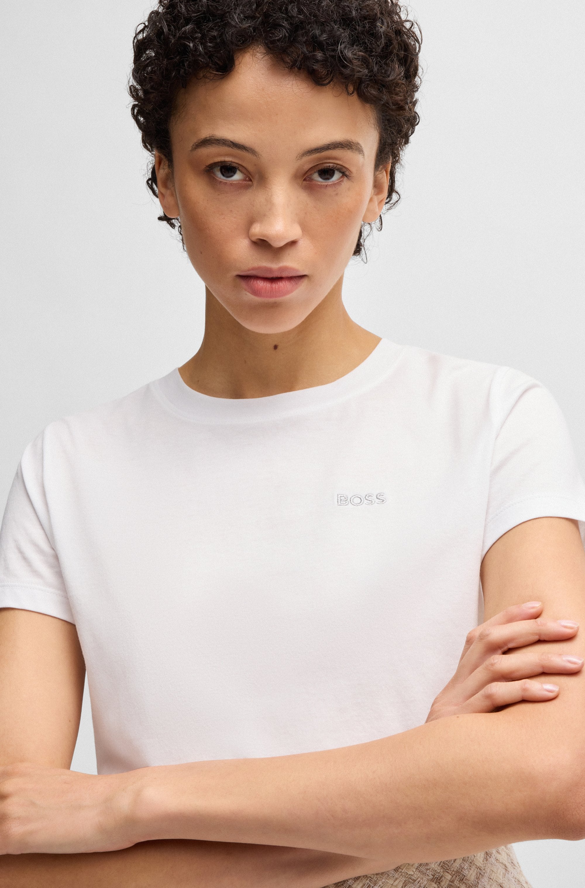 BOSS ORANGE T-Shirt »Esogo MA Premium Damenmode«, mit BOSS Logostickerei