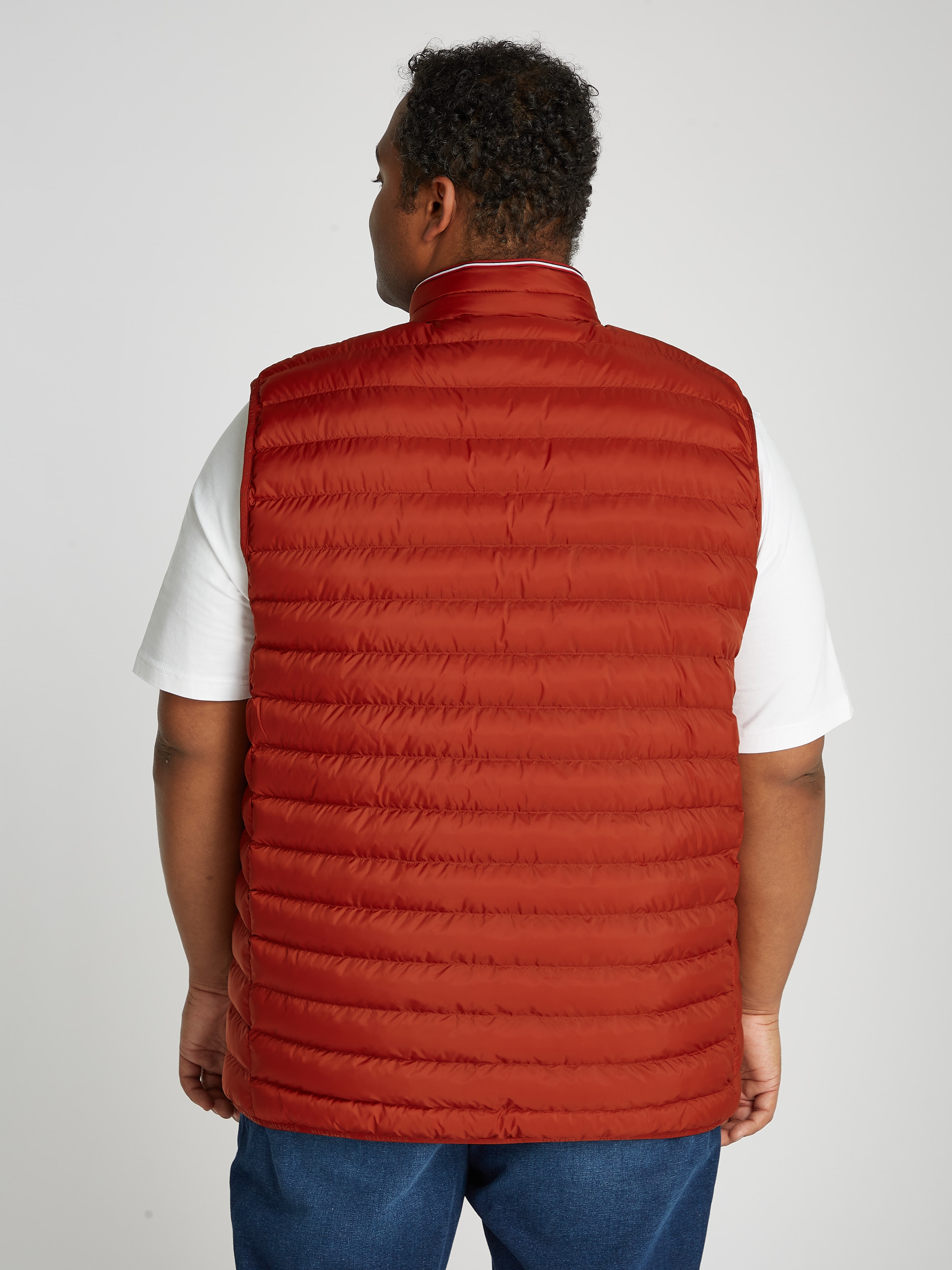 Tommy Hilfiger Big & Tall Steppweste »BT-PACKABLE RECYCLED VEST-B«, Grosse Grössen mit Logostickerei