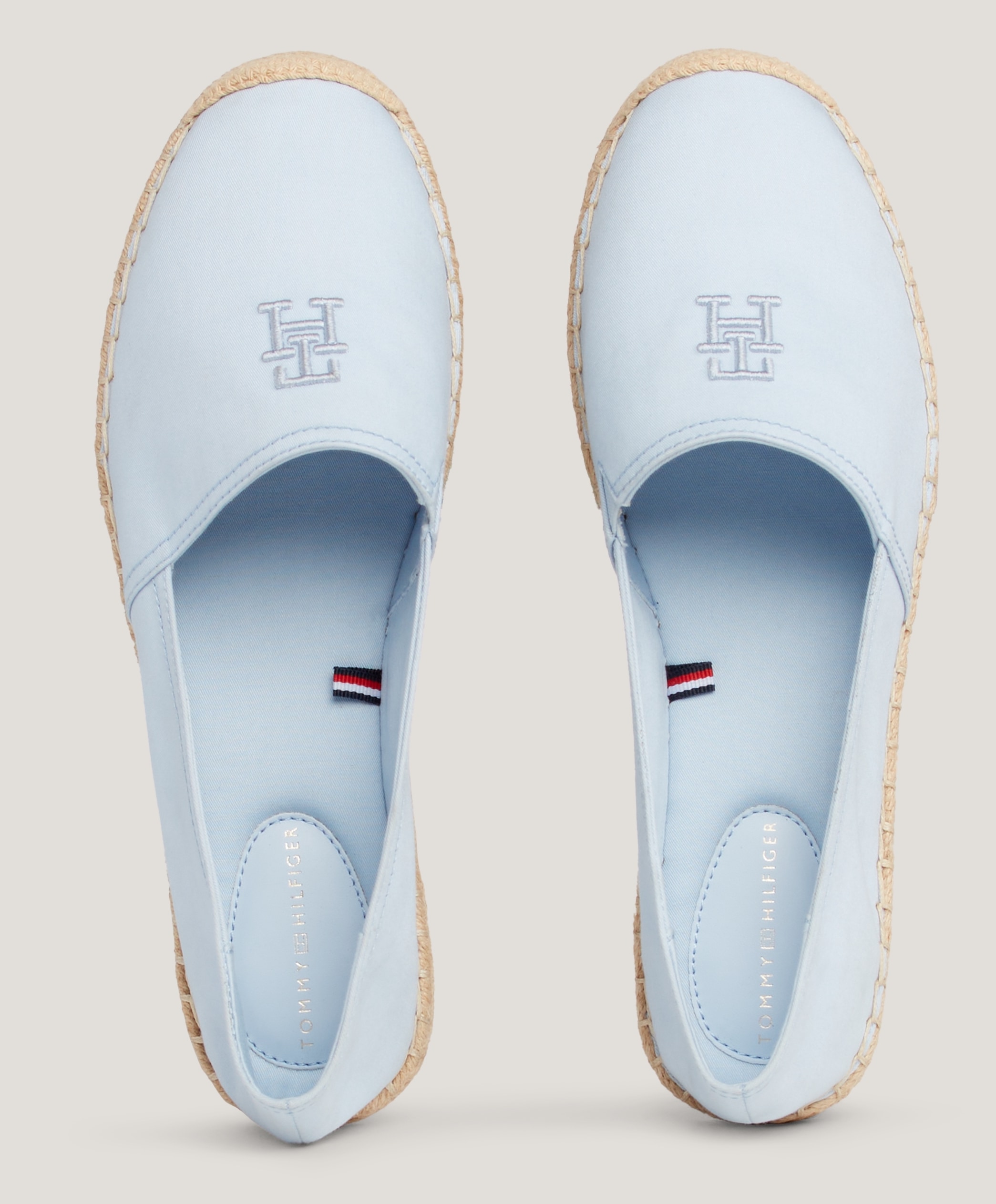 Tommy Hilfiger Espadrille »EMBROIDERED FLAT ESPADRILLE«, Sommerschuh, Strandschuh, Loafer, Slipper in schmaler Form